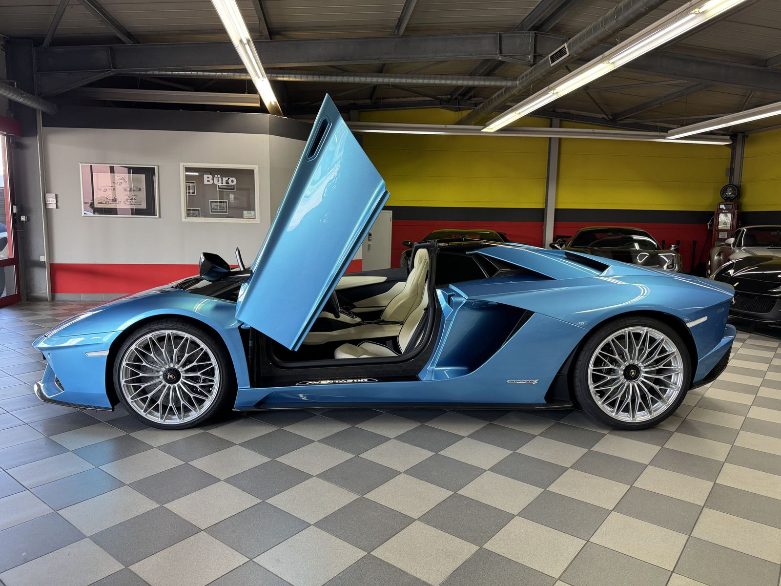 Lamborghini Aventador Aventador S Roadster Garantie*u-frei*viel Carbon