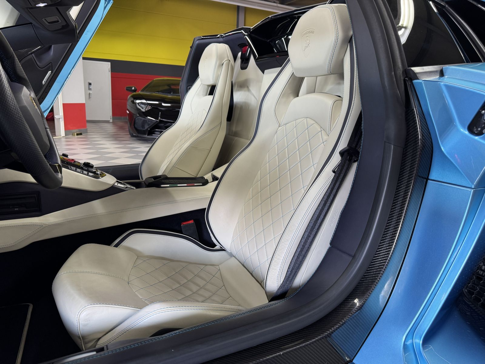 Lamborghini Aventador Aventador S Roadster Garantie*u-frei*viel Carbon