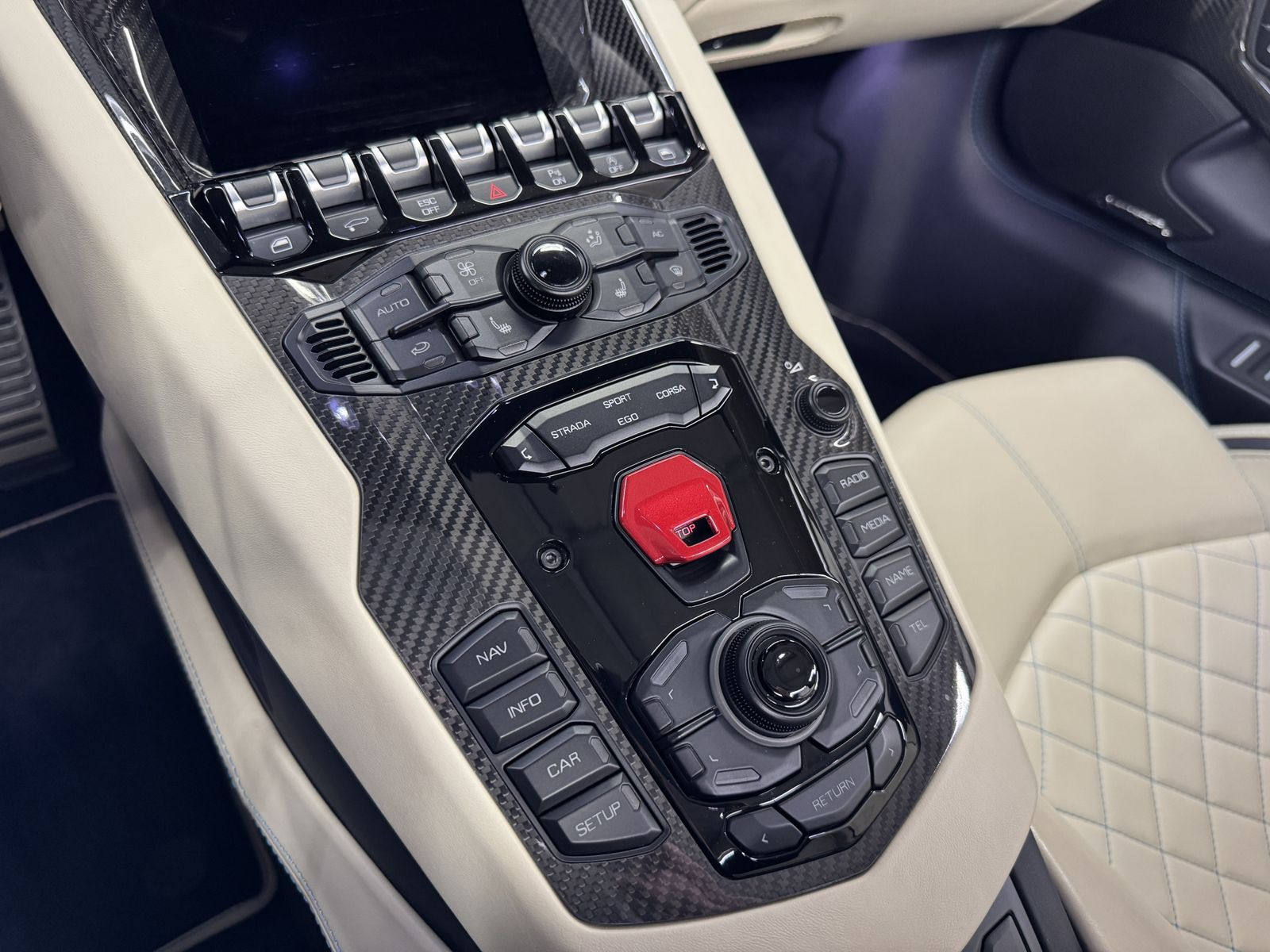 Lamborghini Aventador Aventador S Roadster Garantie*u-frei*viel Carbon