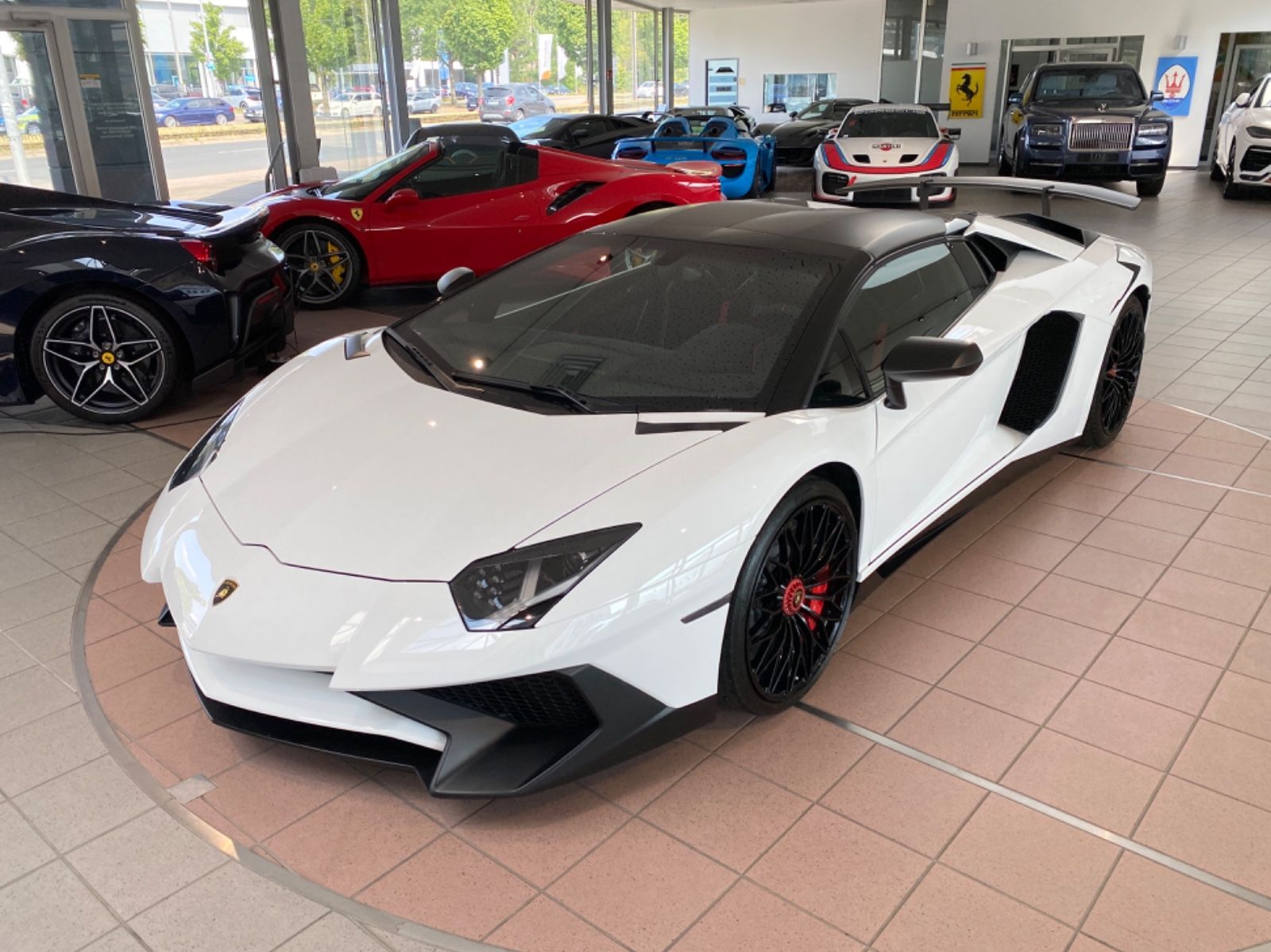 Lamborghini Aventador Aventador SV Roadster &quot;1of 500&quot;