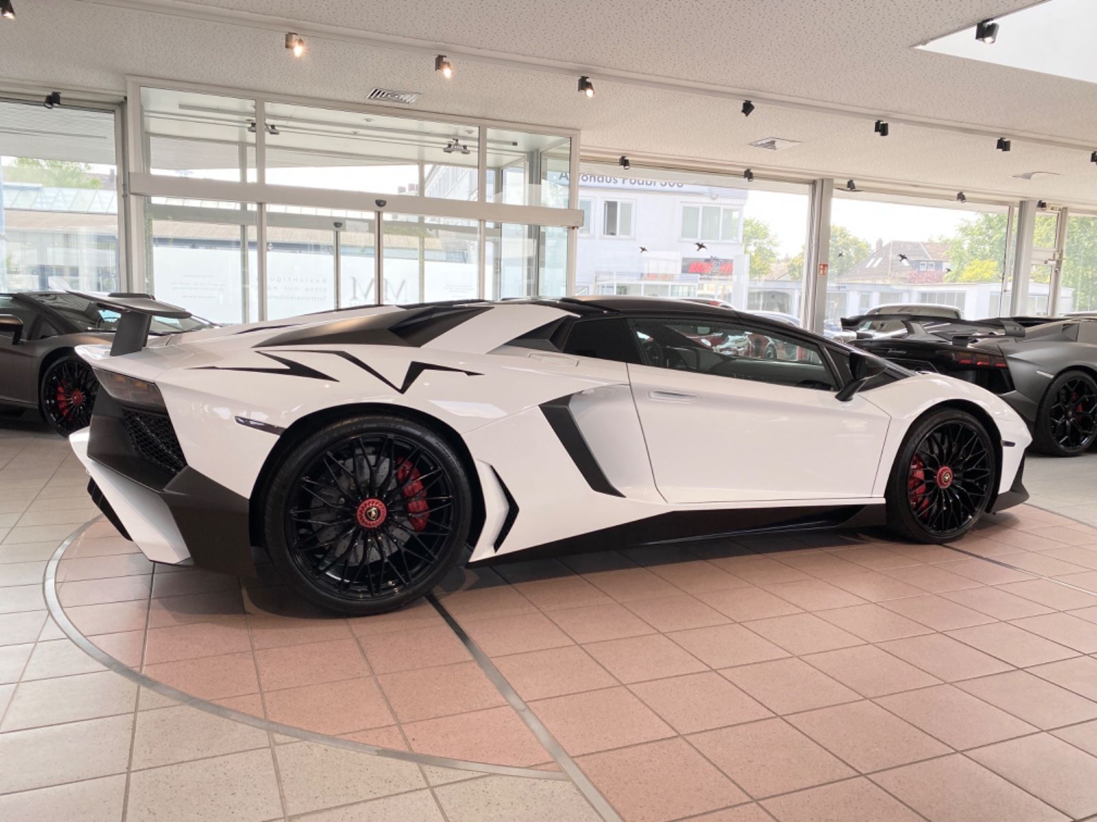 Lamborghini Aventador Aventador SV Roadster &quot;1of 500&quot;