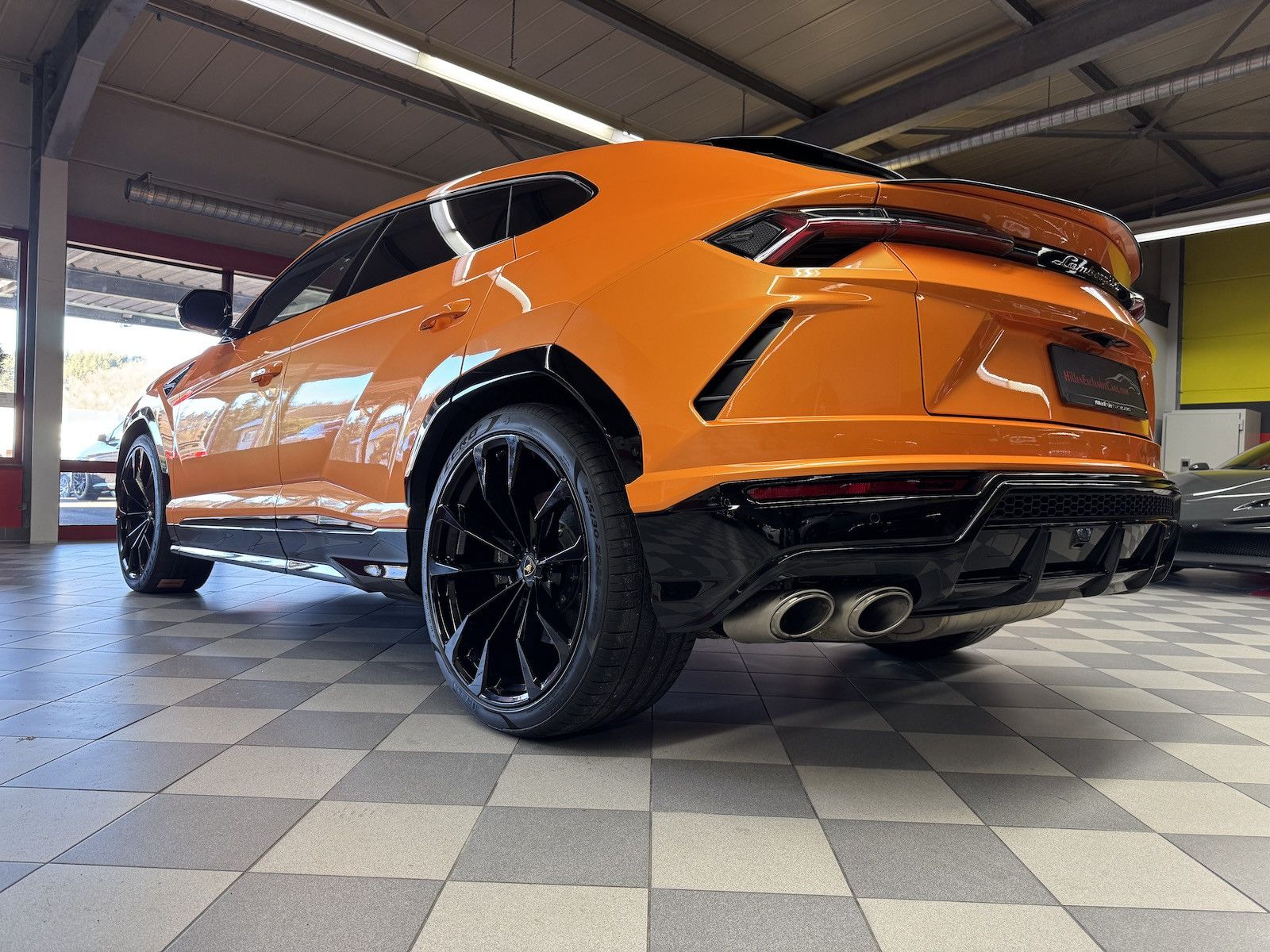 Lamborghini Urus Urus Dt.Auto*unfallfrei*Akrapovic*B&amp;O*23 Zoll