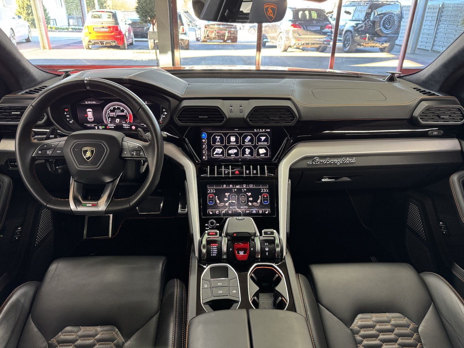 Lamborghini Urus Urus Dt.Auto*unfallfrei*Akrapovic*B&amp;O*23 Zoll
