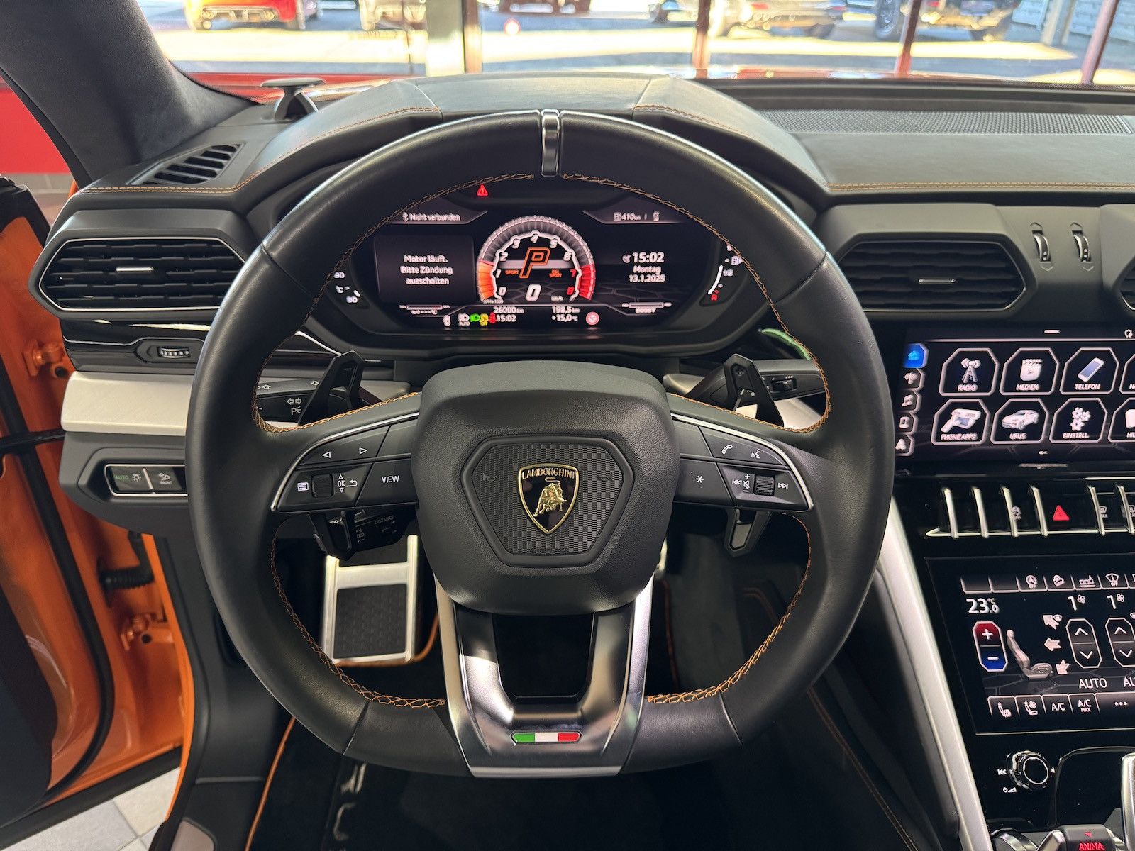 Lamborghini Urus Urus Dt.Auto*unfallfrei*Akrapovic*B&amp;O*23 Zoll