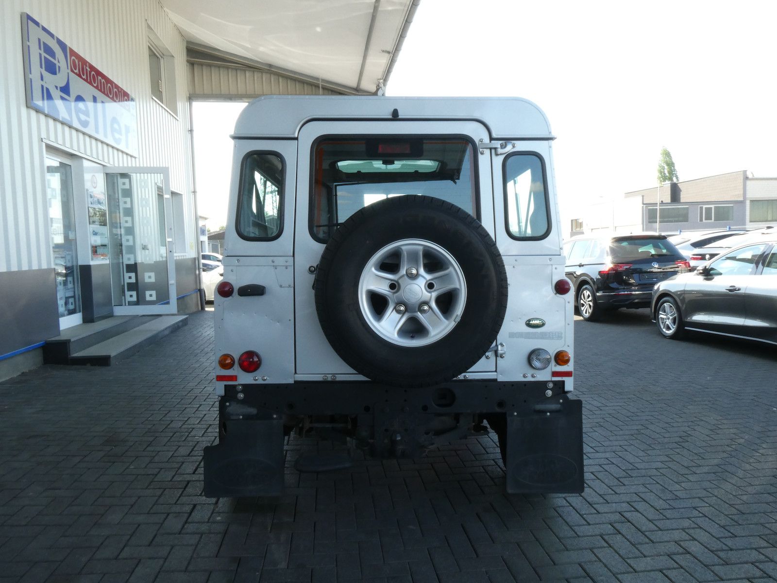 Land Rover Defender Defender 90 SE Station Wagon, scheckheftgepflegt