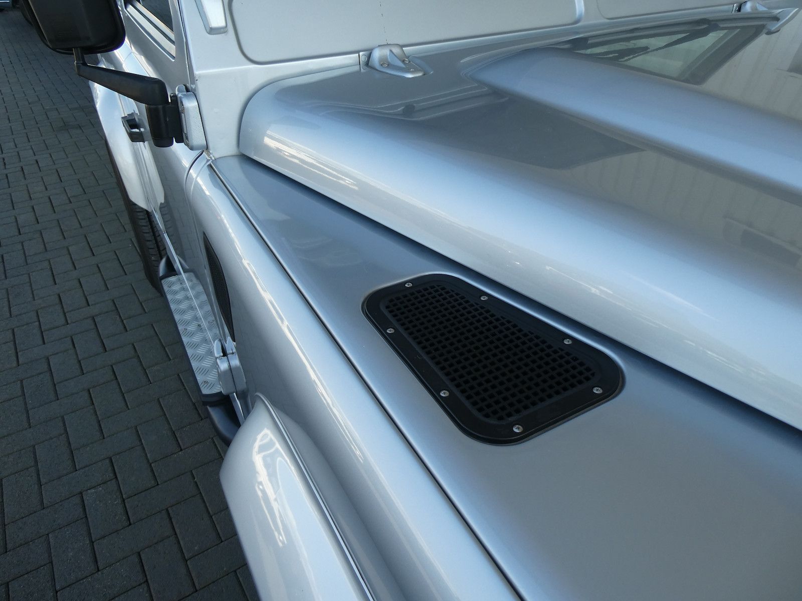 Land Rover Defender Defender 90 SE Station Wagon, scheckheftgepflegt