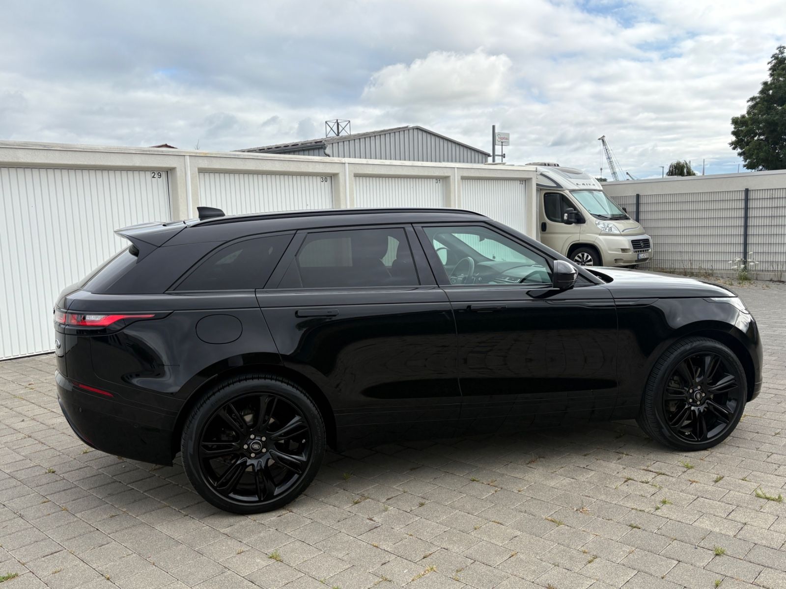 Land Rover Range Rover Velar Range Rover Velar 3.0 / Unfallfrei/ DE / 2.HD