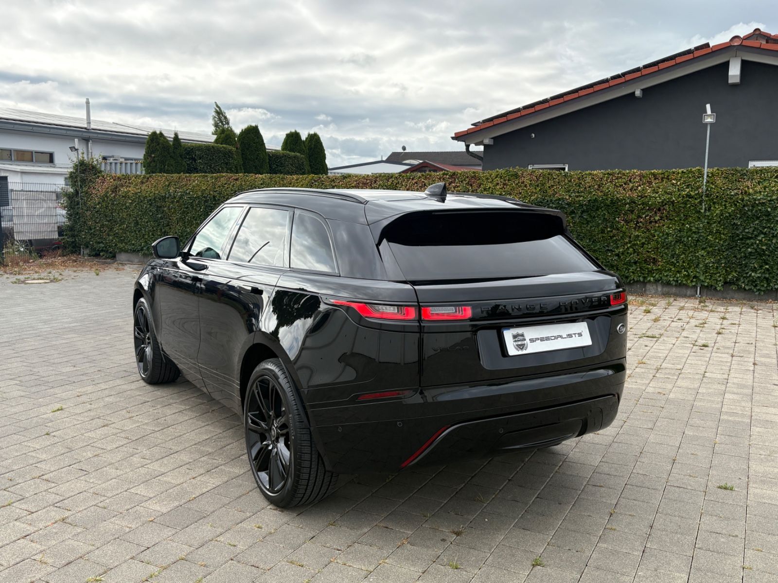 Land Rover Range Rover Velar Range Rover Velar 3.0 / Unfallfrei/ DE / 2.HD