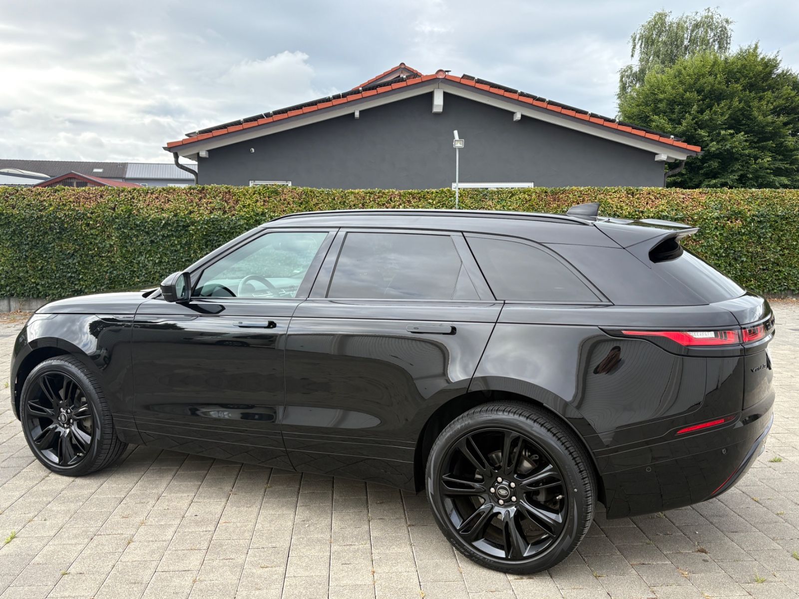 Land Rover Range Rover Velar Range Rover Velar 3.0 / Unfallfrei/ DE / 2.HD