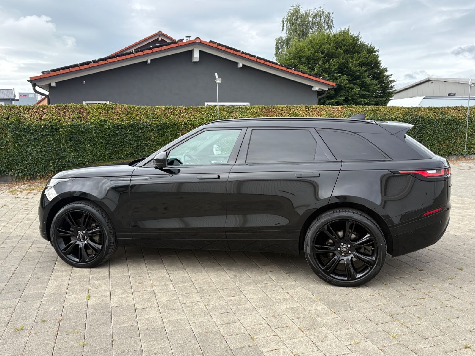 Land Rover Range Rover Velar Range Rover Velar 3.0 / Unfallfrei/ DE / 2.HD
