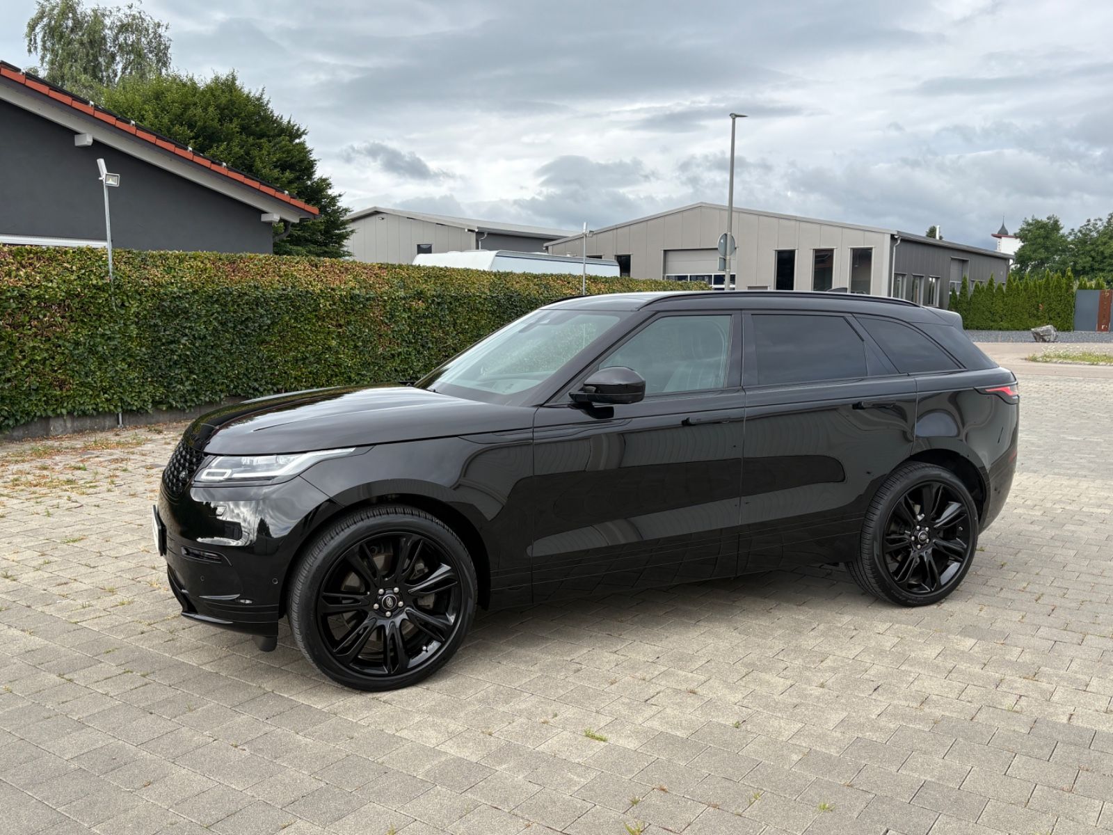 Land Rover Range Rover Velar Range Rover Velar 3.0 / Unfallfrei/ DE / 2.HD