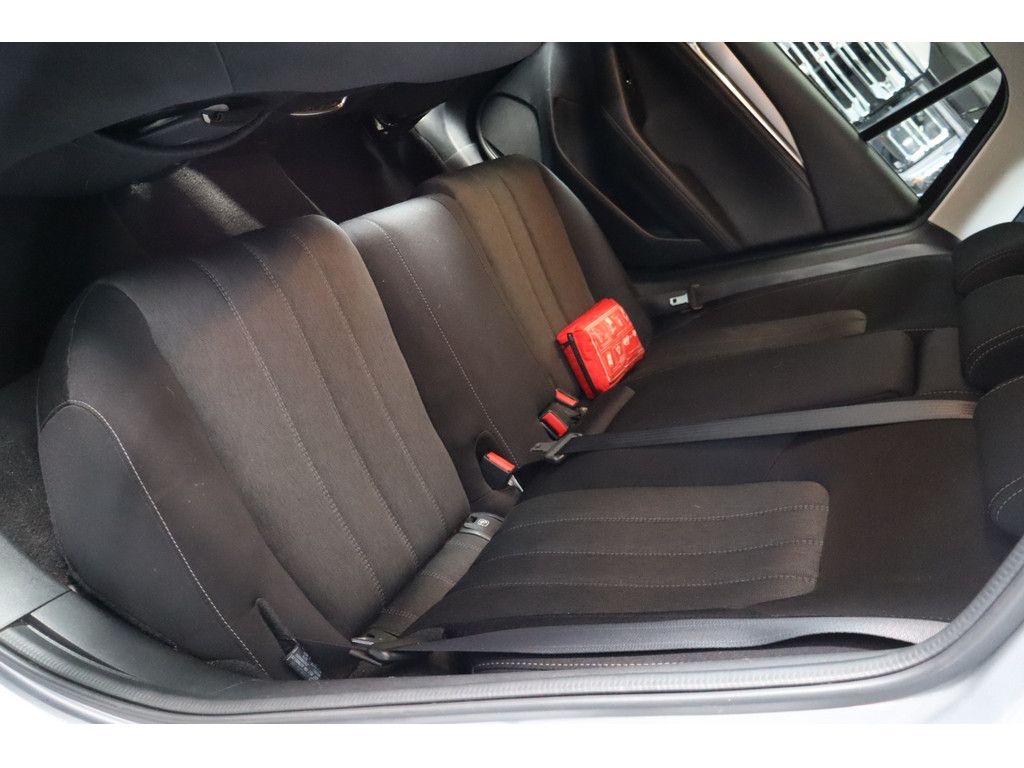 Mazda 6 6 Kombi 2.0 Center-Line