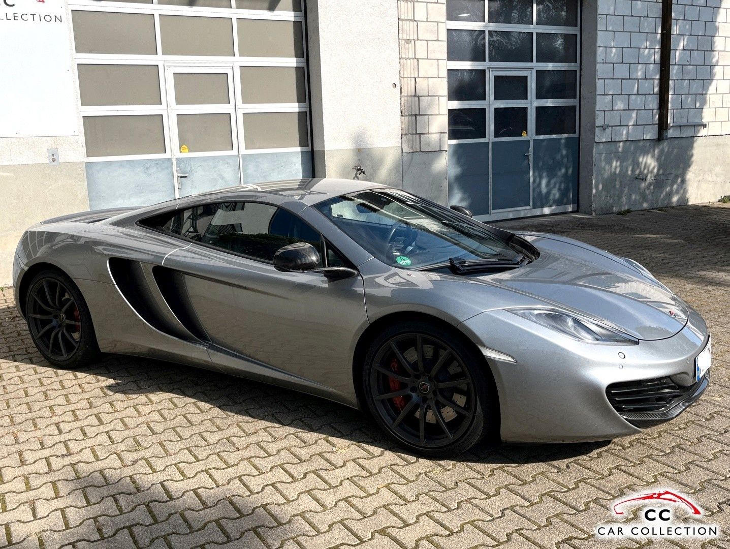 McLaren MP4-12C MP4-12C