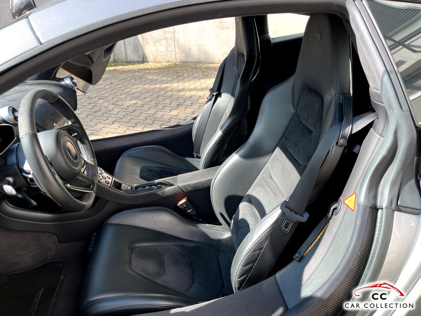 McLaren MP4-12C MP4-12C