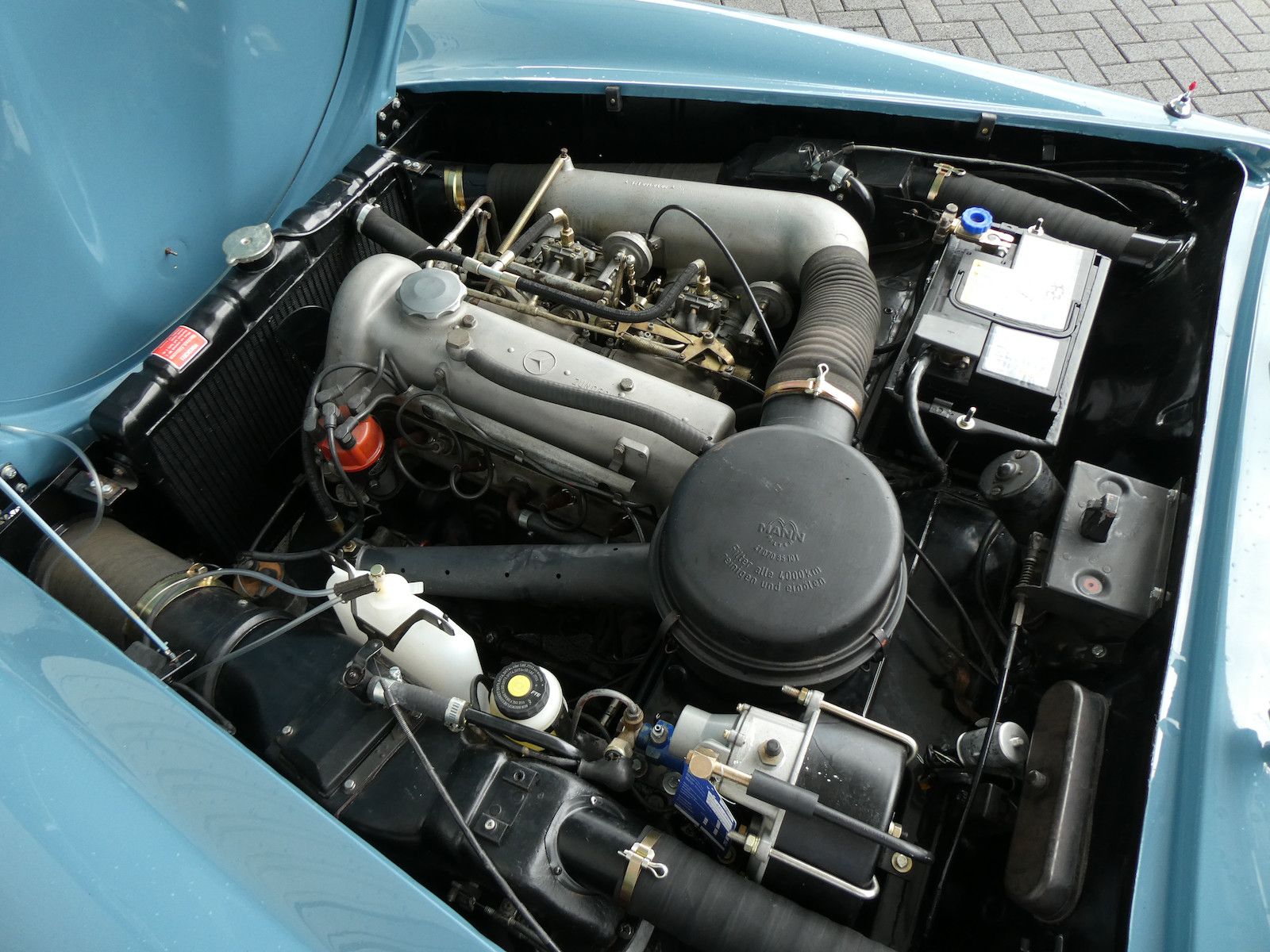 Mercedes-Benz 190 190 SL, deutsche Erstauslieferung