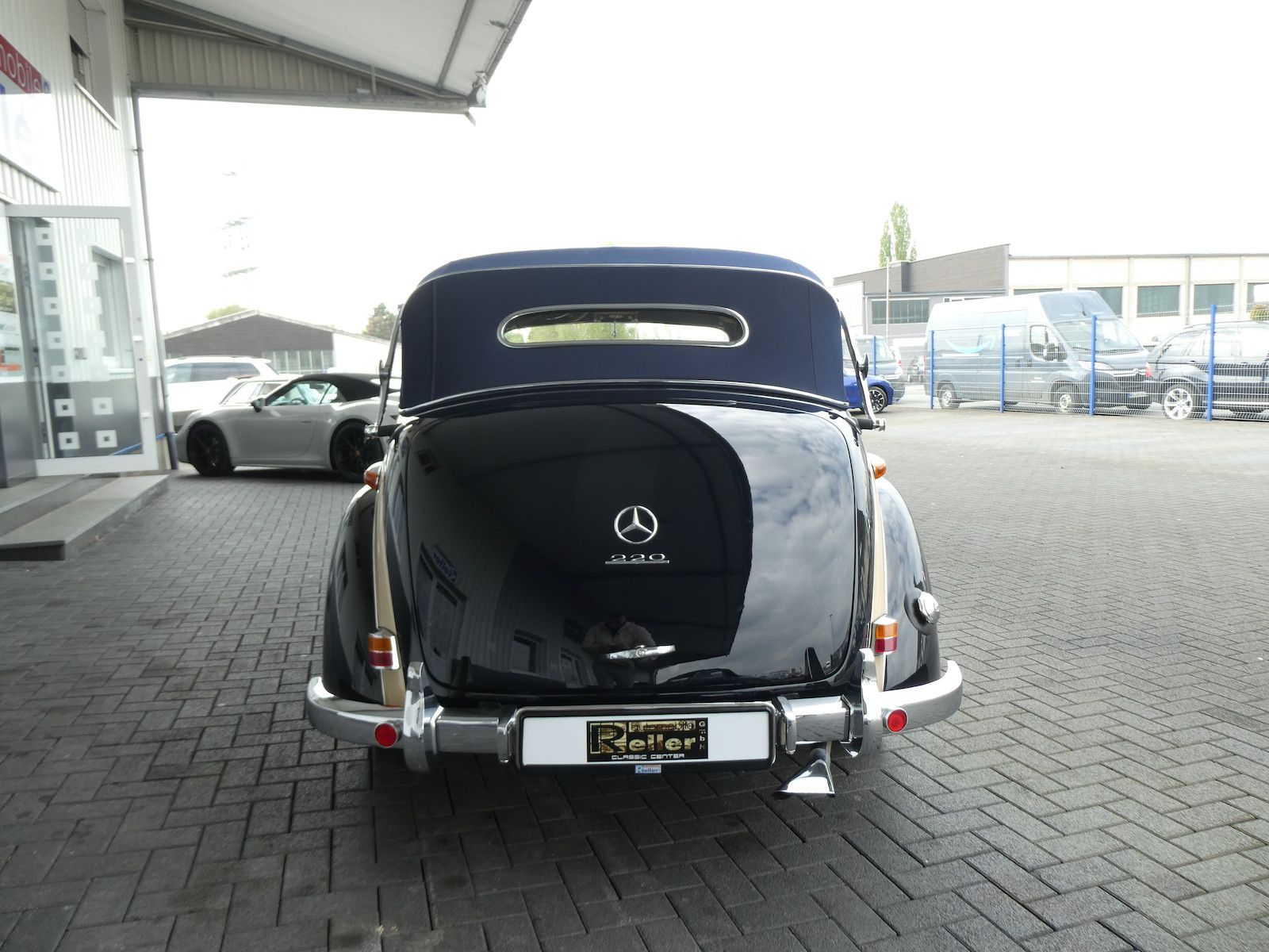 Mercedes-Benz 220 220 Cabriolet B, frame-off Restauration