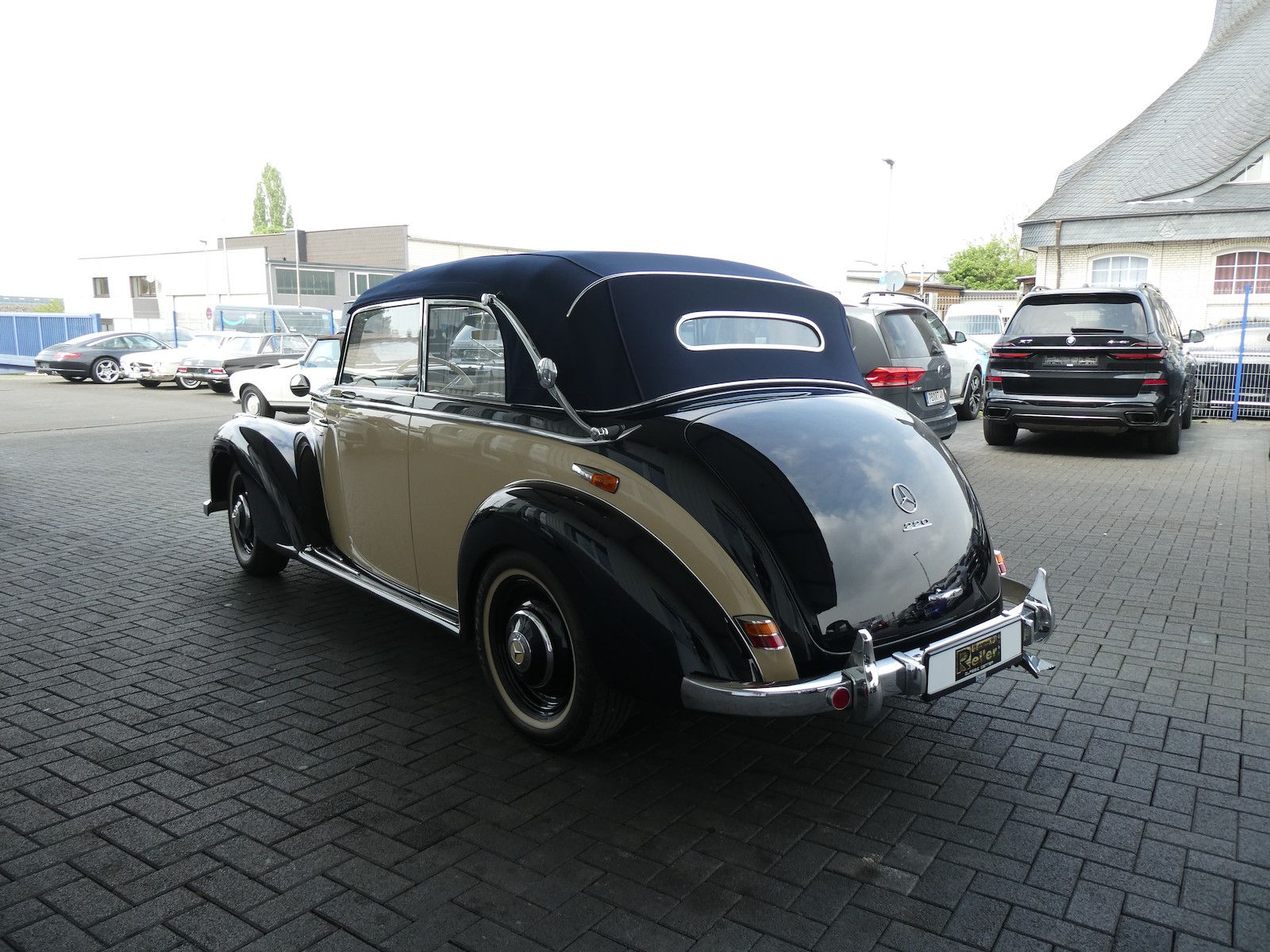Mercedes-Benz 220 220 Cabriolet B, frame-off Restauration