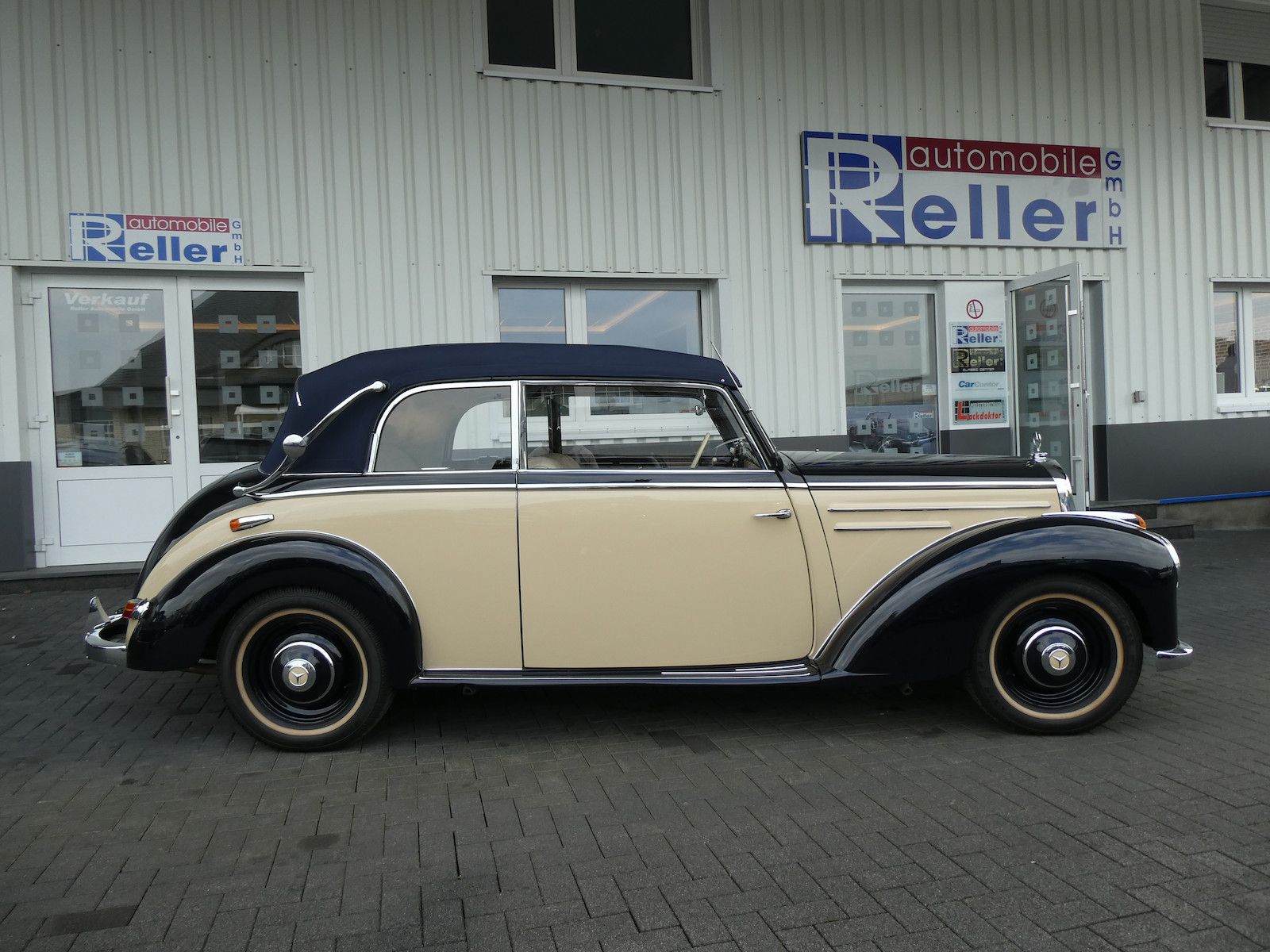 Mercedes-Benz 220 220 Cabriolet B, frame-off Restauration