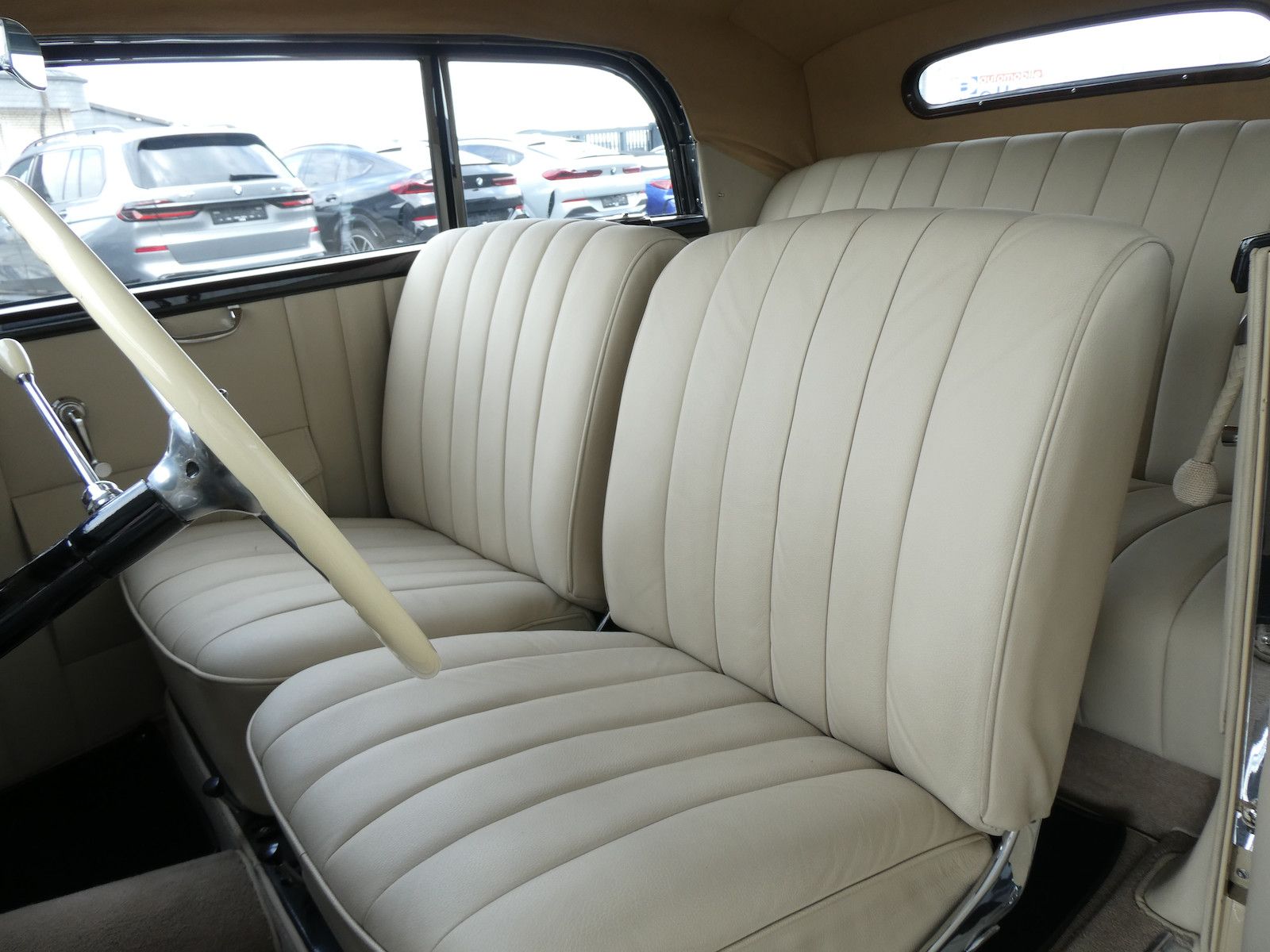 Mercedes-Benz 220 220 Cabriolet B, frame-off Restauration