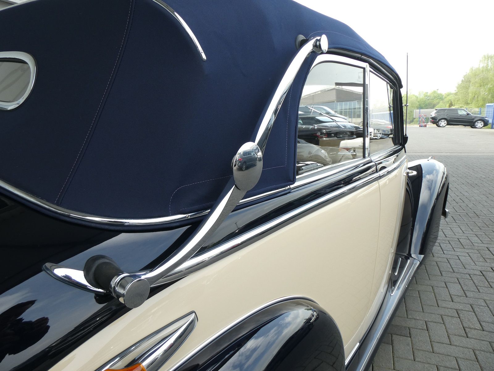 Mercedes-Benz 220 220 Cabriolet B, frame-off Restauration