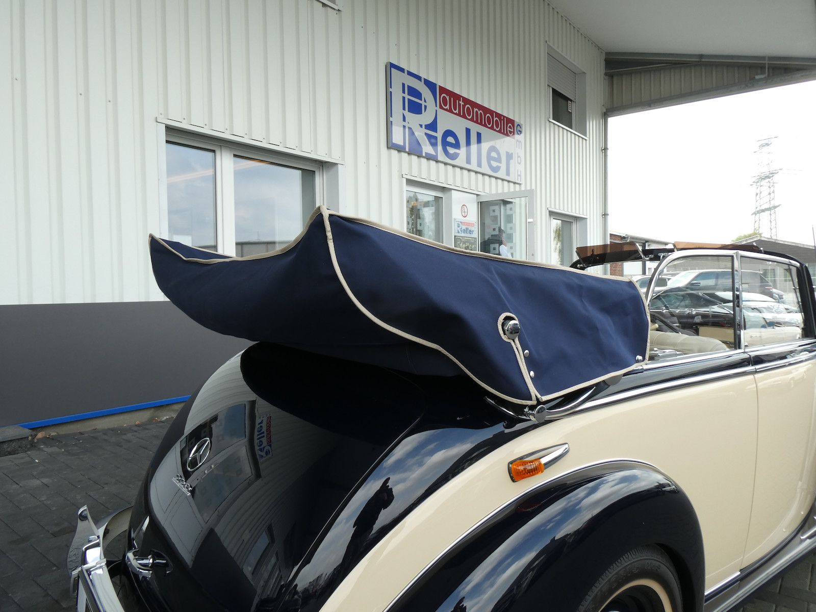 Mercedes-Benz 220 220 Cabriolet B, frame-off Restauration