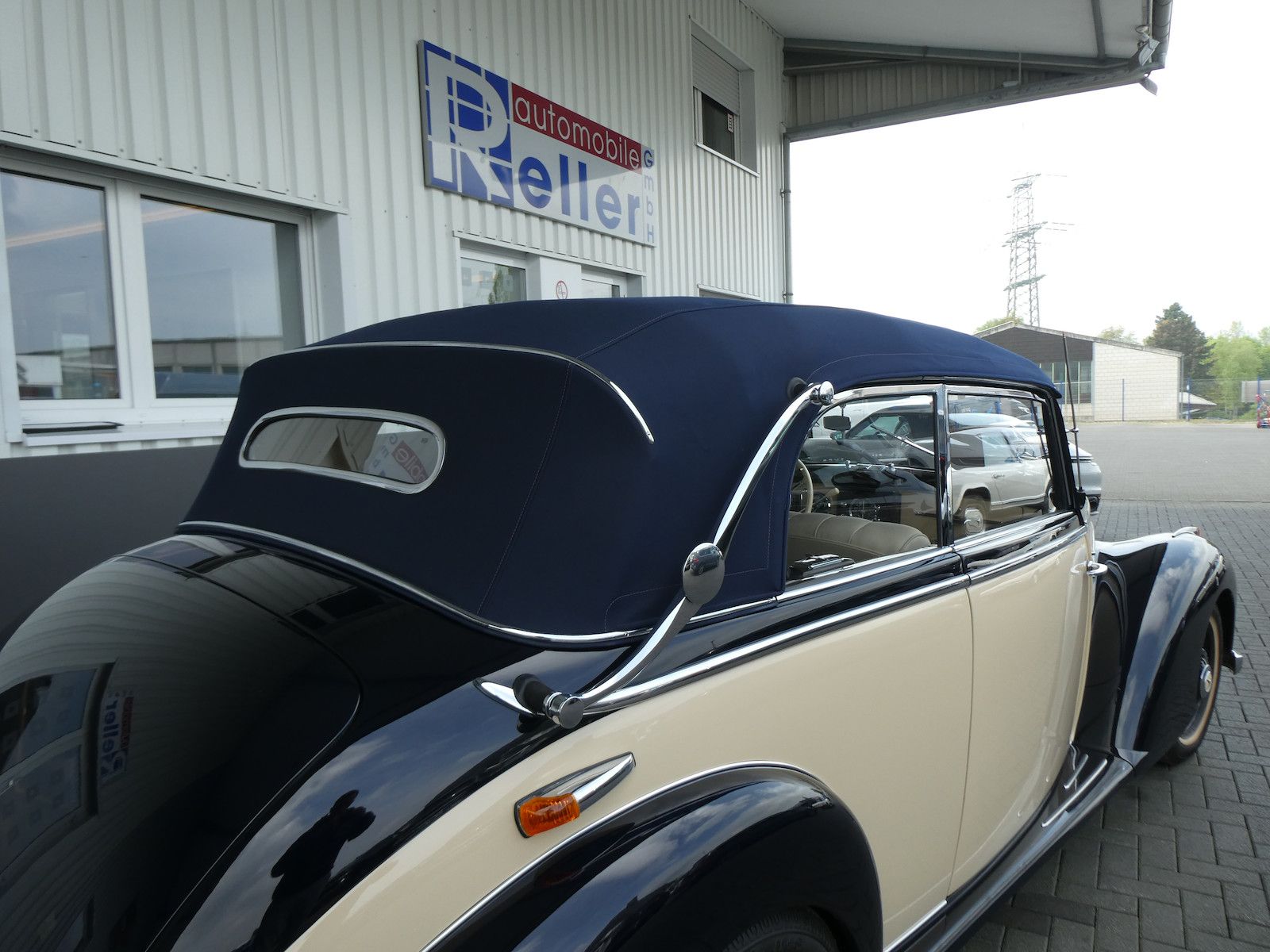 Mercedes-Benz 220 220 Cabriolet B, frame-off Restauration