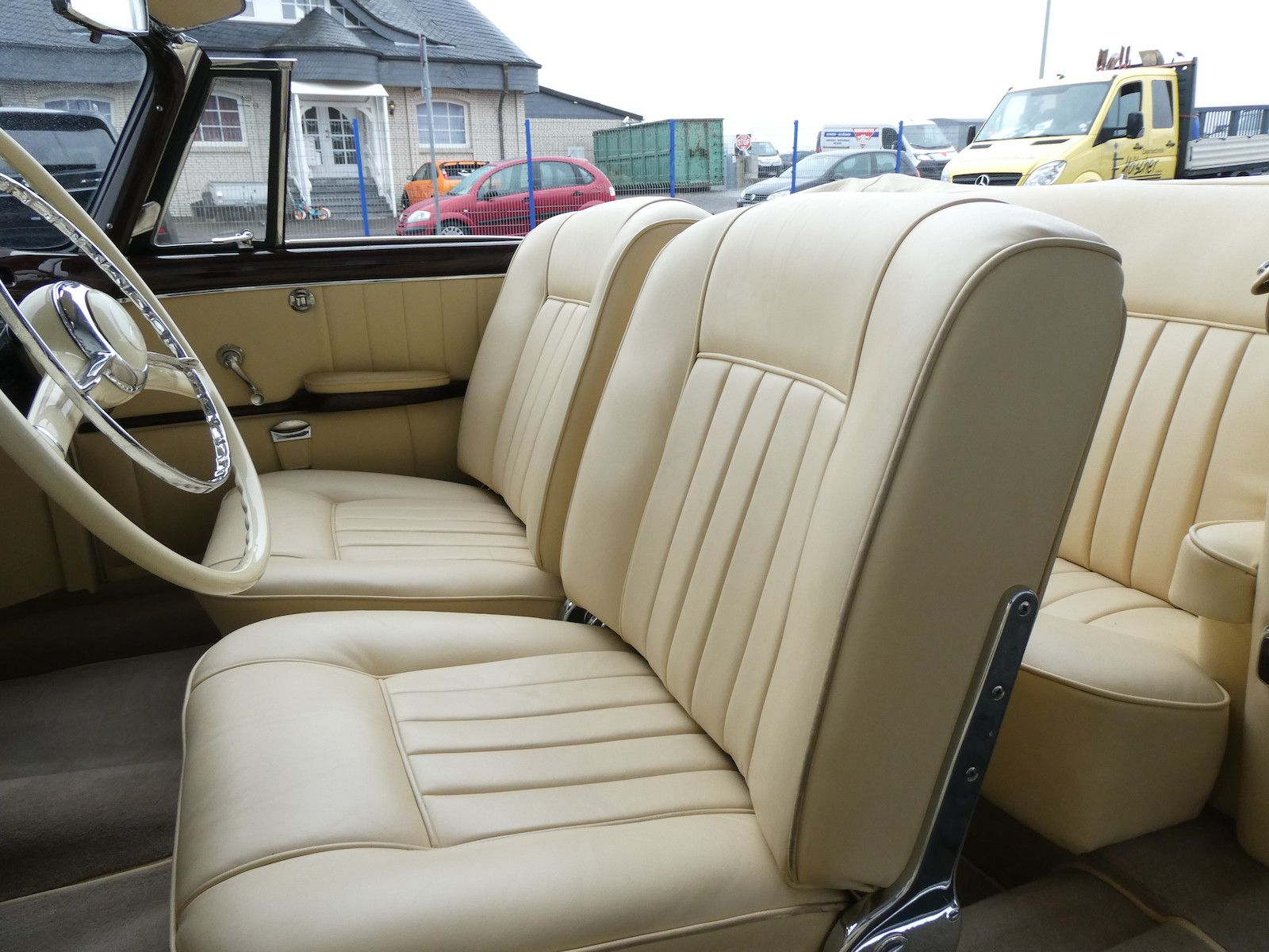 Mercedes-Benz 220 220 S Ponton Cabriolet, Zustand 1