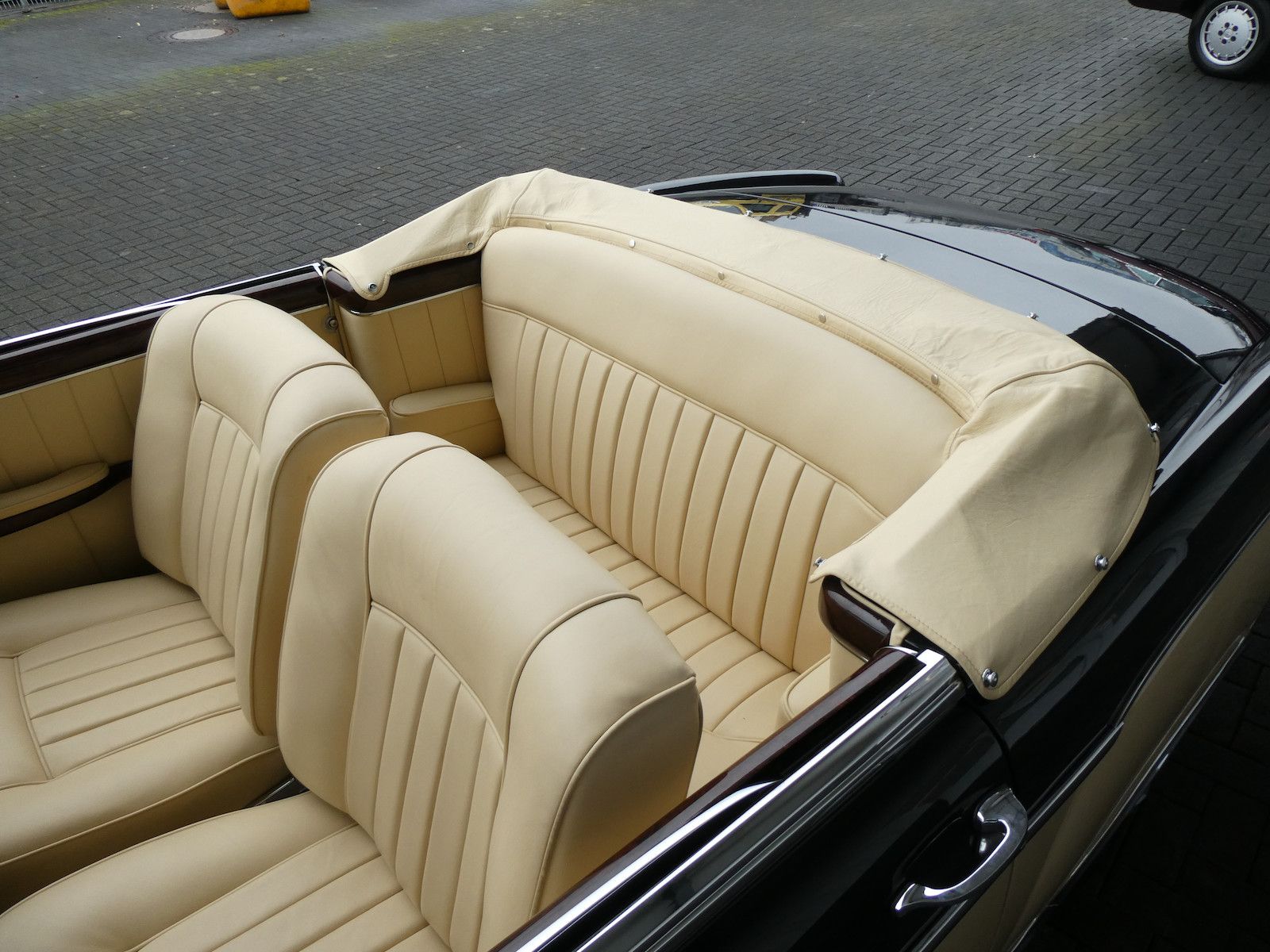Mercedes-Benz 220 220 S Ponton Cabriolet, Zustand 1