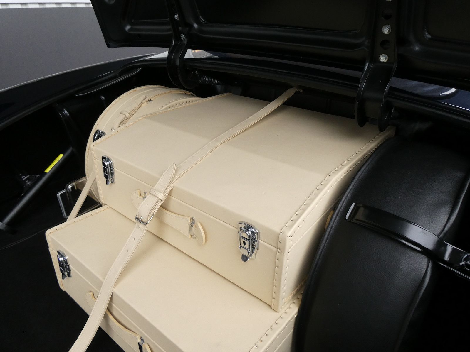 Mercedes-Benz 220 220 S Ponton Cabriolet, Zustand 1