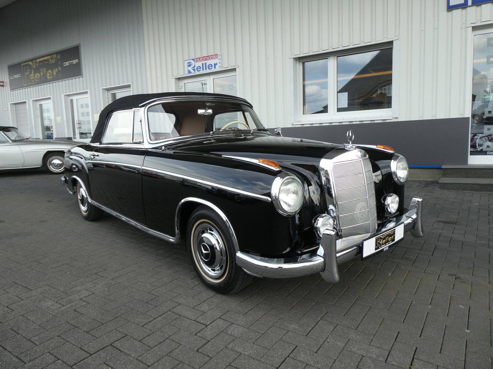Mercedes-Benz 220 220 SE Ponton Cabriolet, frame-off Restauration
