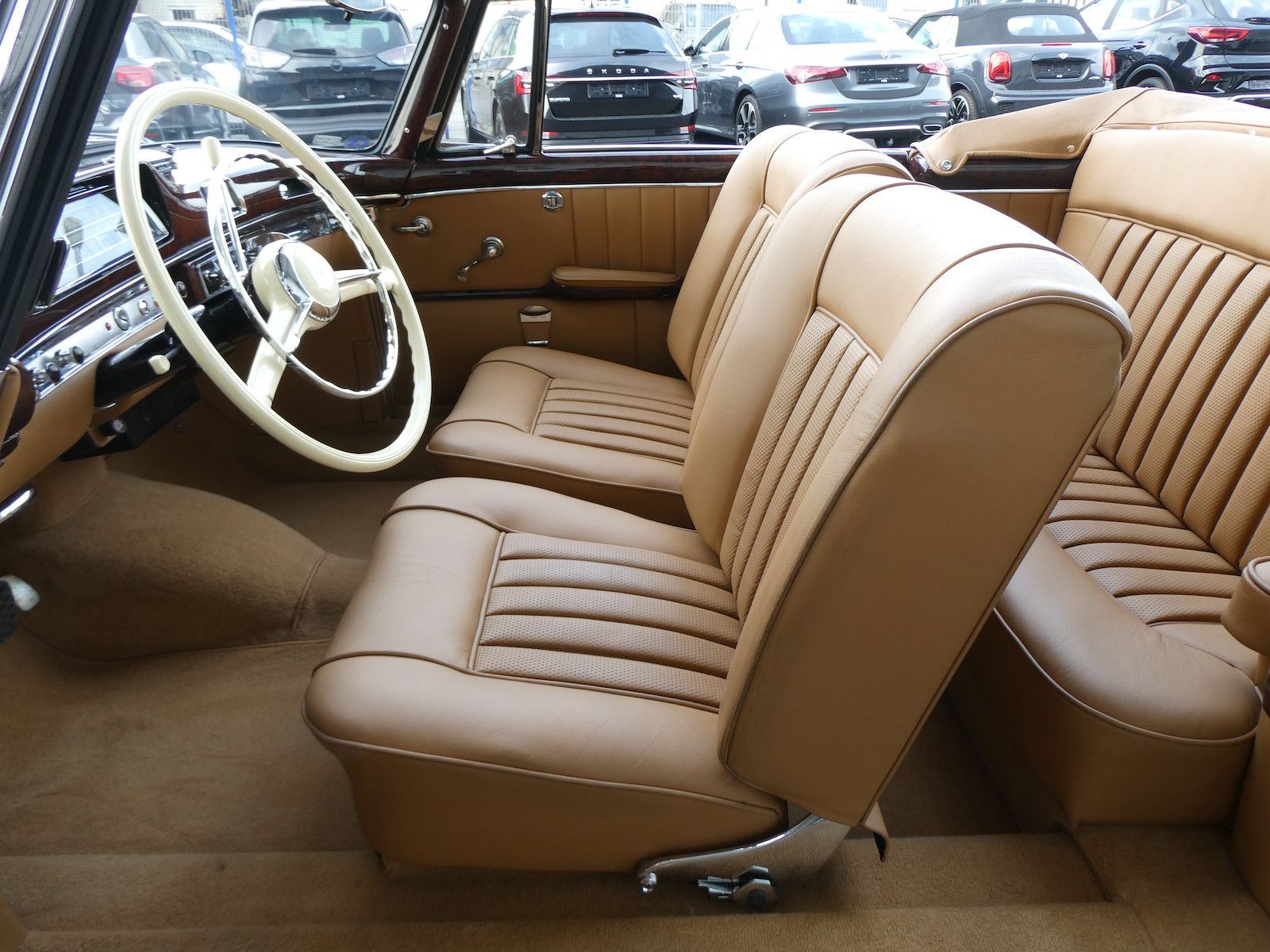 Mercedes-Benz 220 220 SE Ponton Cabriolet, frame-off Restauration