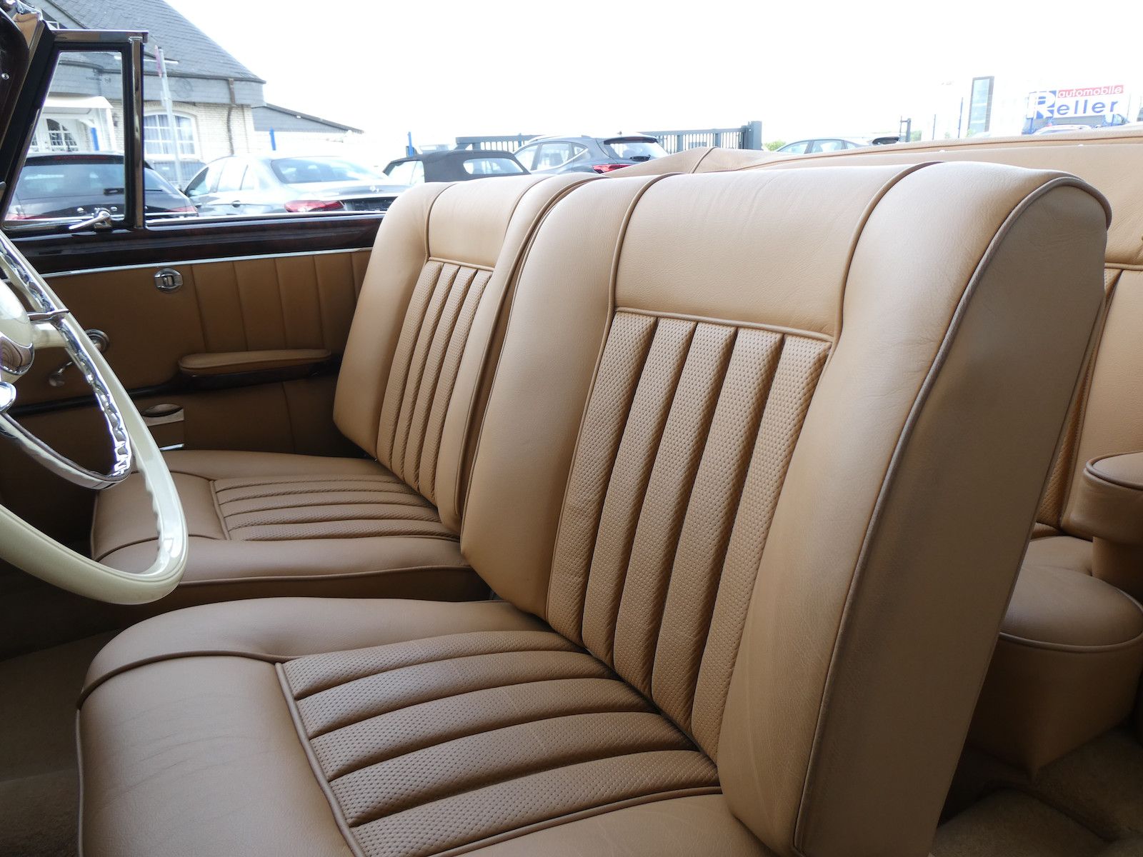 Mercedes-Benz 220 220 SE Ponton Cabriolet, frame-off Restauration