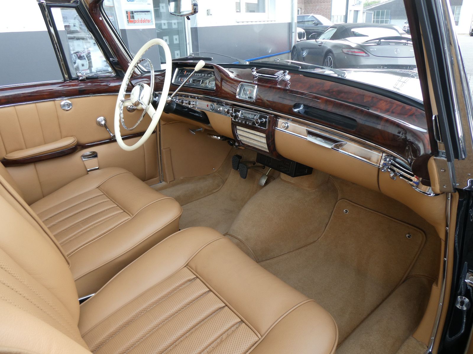 Mercedes-Benz 220 220 SE Ponton Cabriolet, frame-off Restauration