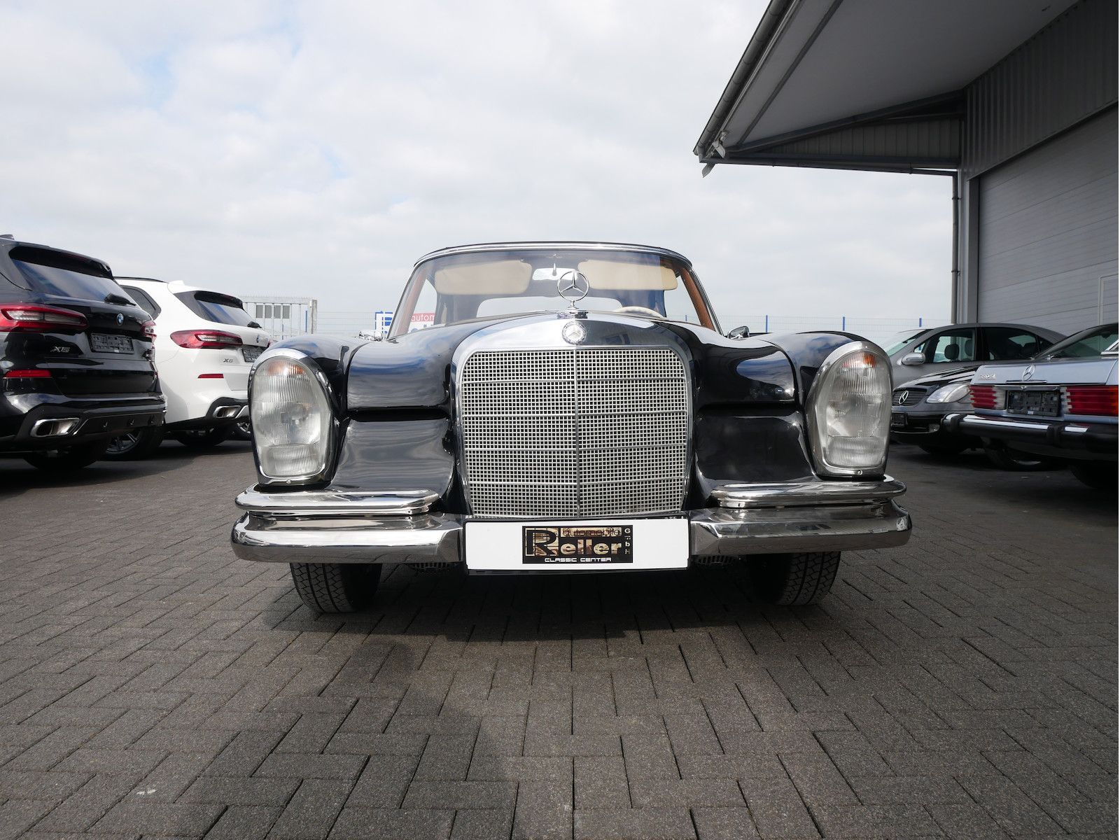 Mercedes-Benz 220 220 SE (W111) Cabriolet, frame-off, Zustand 1