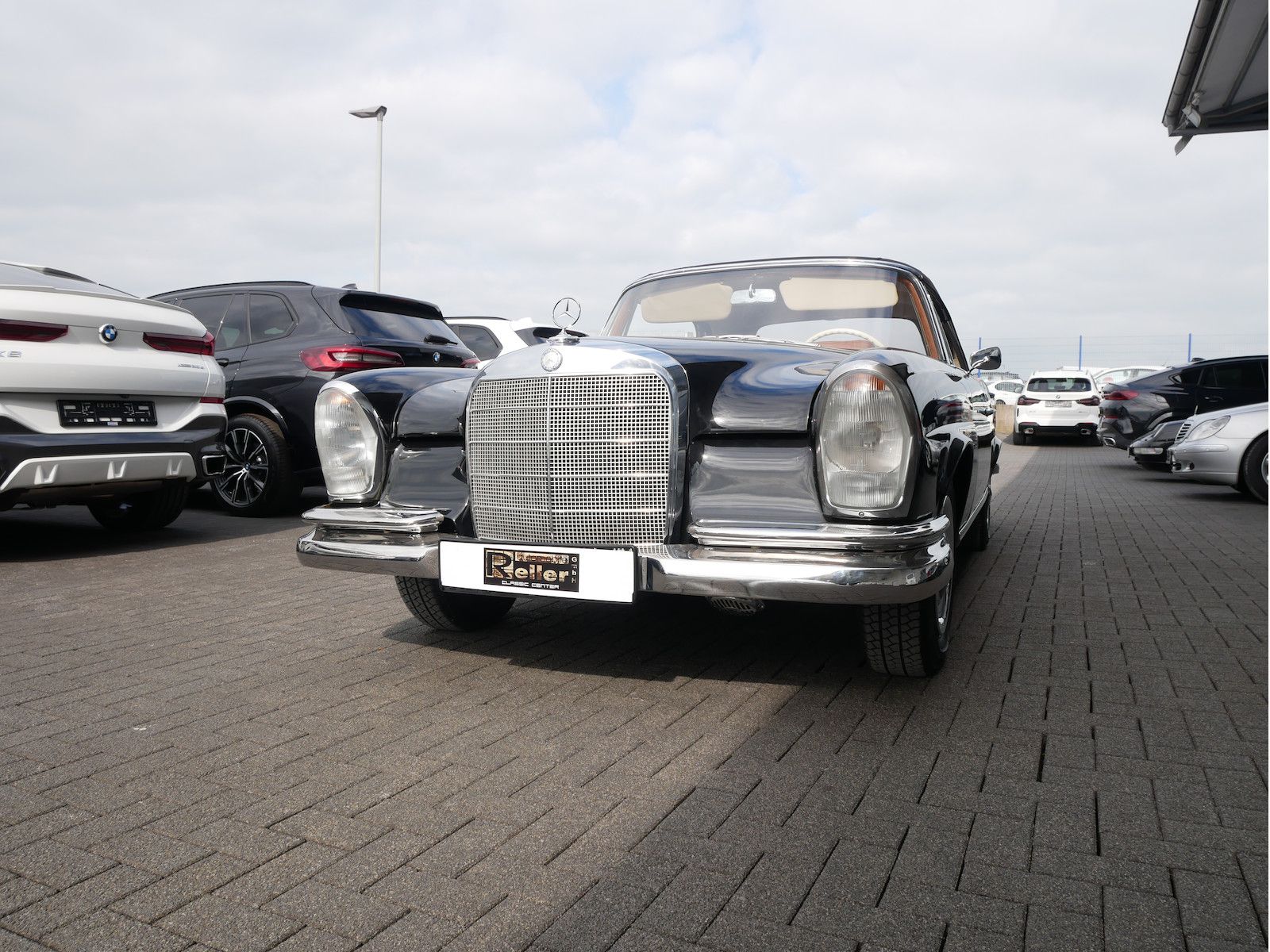 Mercedes-Benz 220 220 SE (W111) Cabriolet, frame-off, Zustand 1