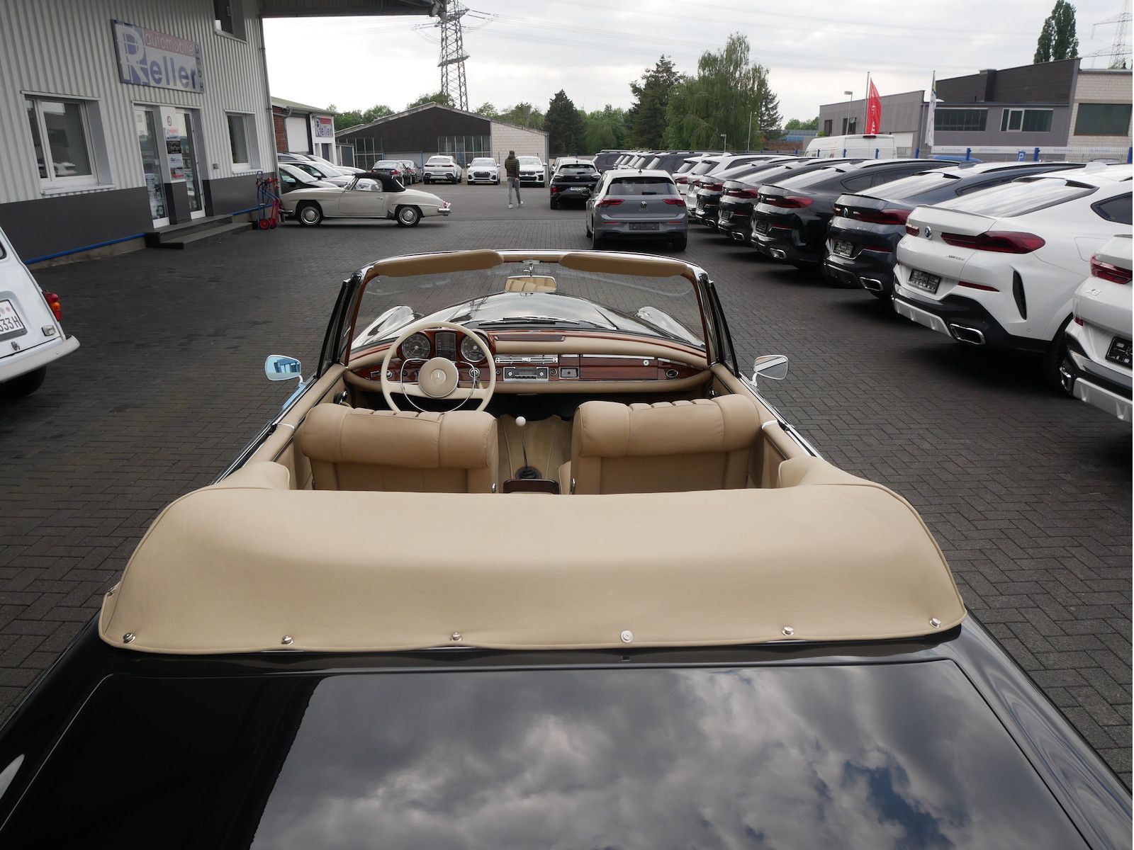Mercedes-Benz 220 220 SE (W111) Cabriolet, frame-off, Zustand 1