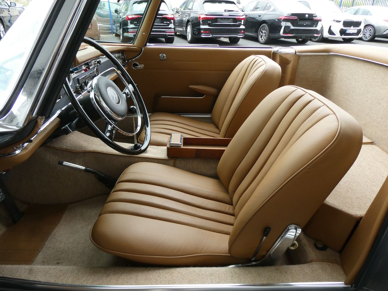Mercedes-Benz 230 230 SL Pagode, Teilnehmer Silvretta Classic