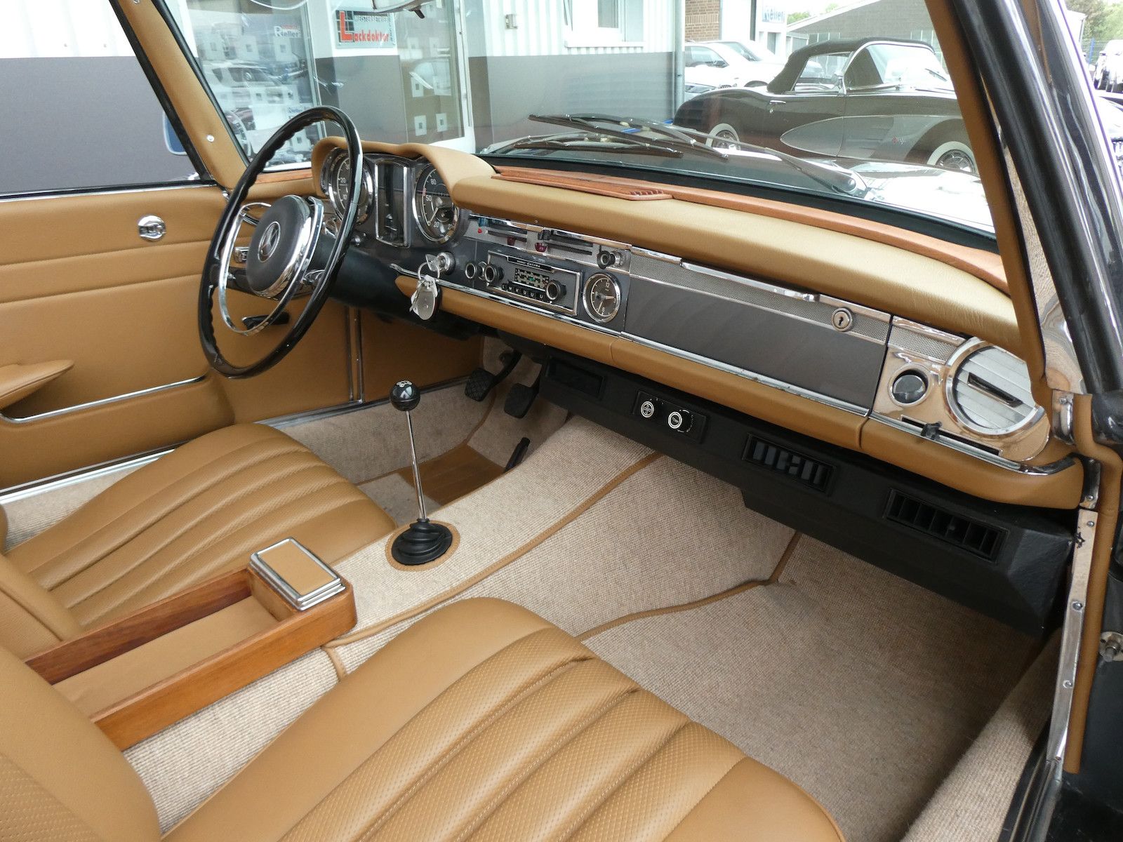 Mercedes-Benz 230 230 SL Pagode, Teilnehmer Silvretta Classic