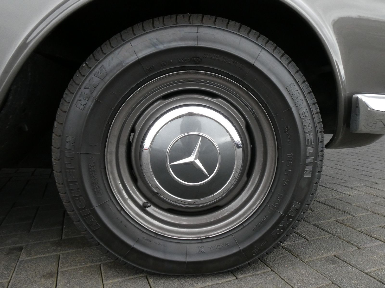 Mercedes-Benz 230 230 SL Pagode, Teilnehmer Silvretta Classic