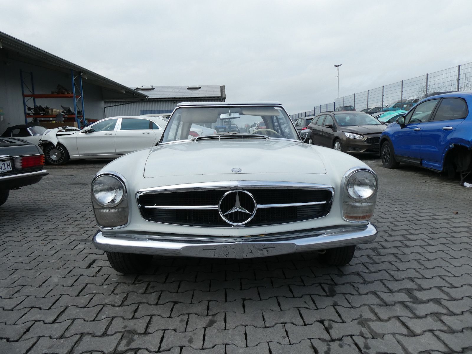 Mercedes-Benz 230 230 SL Pagode, teilweise Erstlack