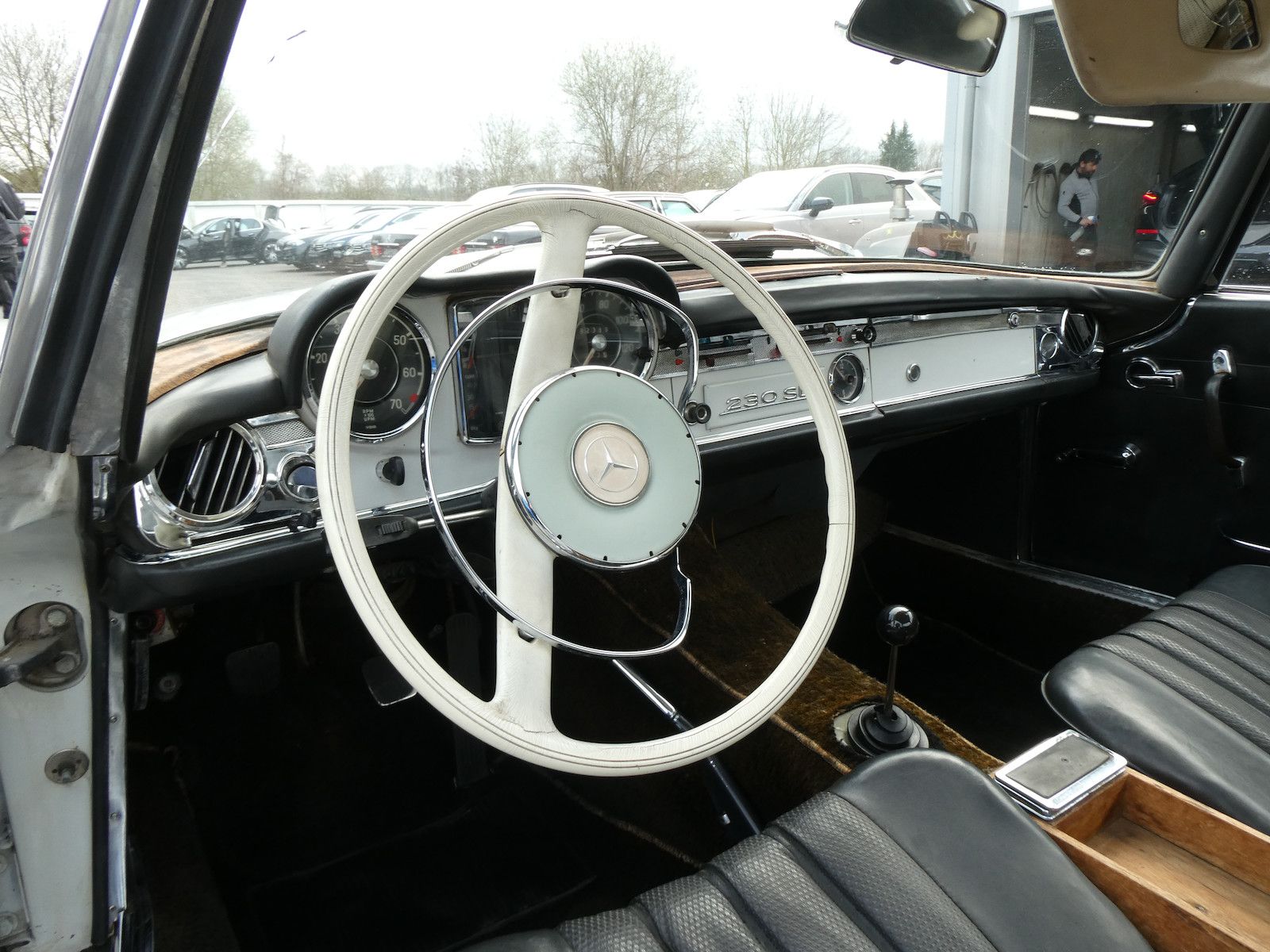 Mercedes-Benz 230 230 SL Pagode, teilweise Erstlack
