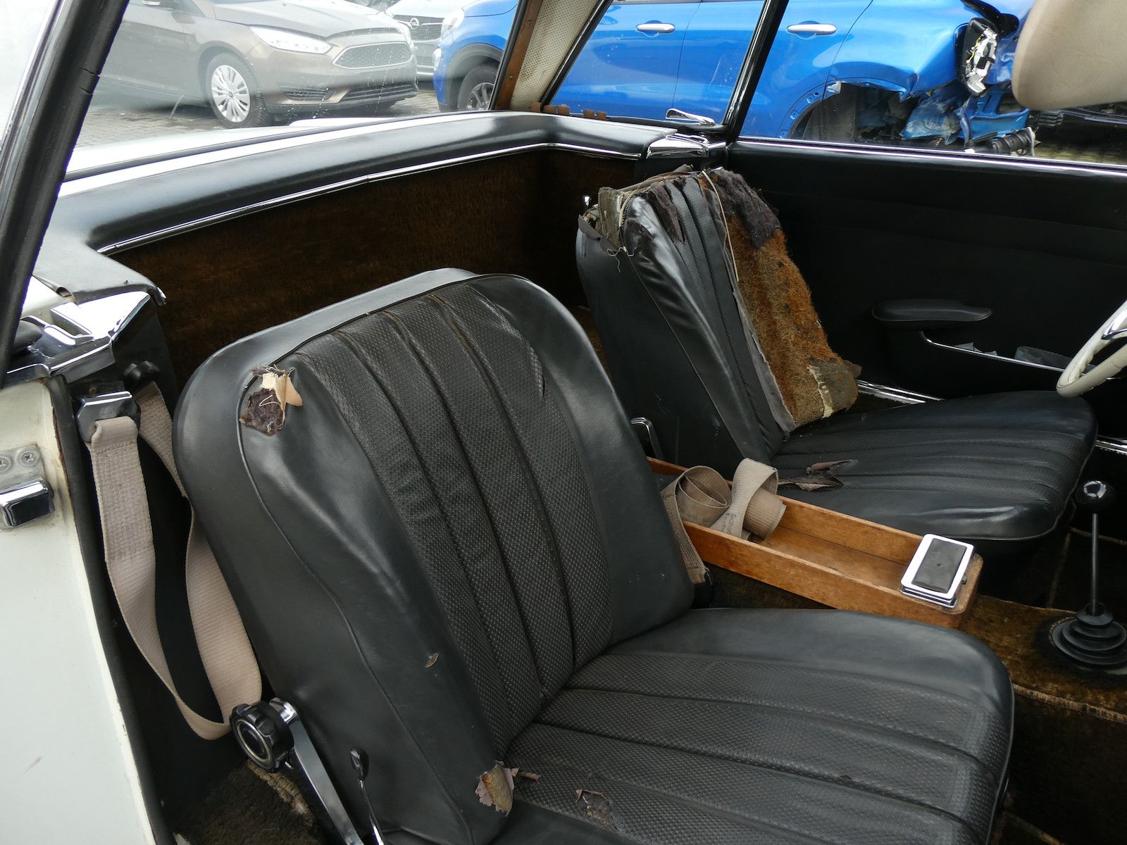 Mercedes-Benz 230 230 SL Pagode, teilweise Erstlack