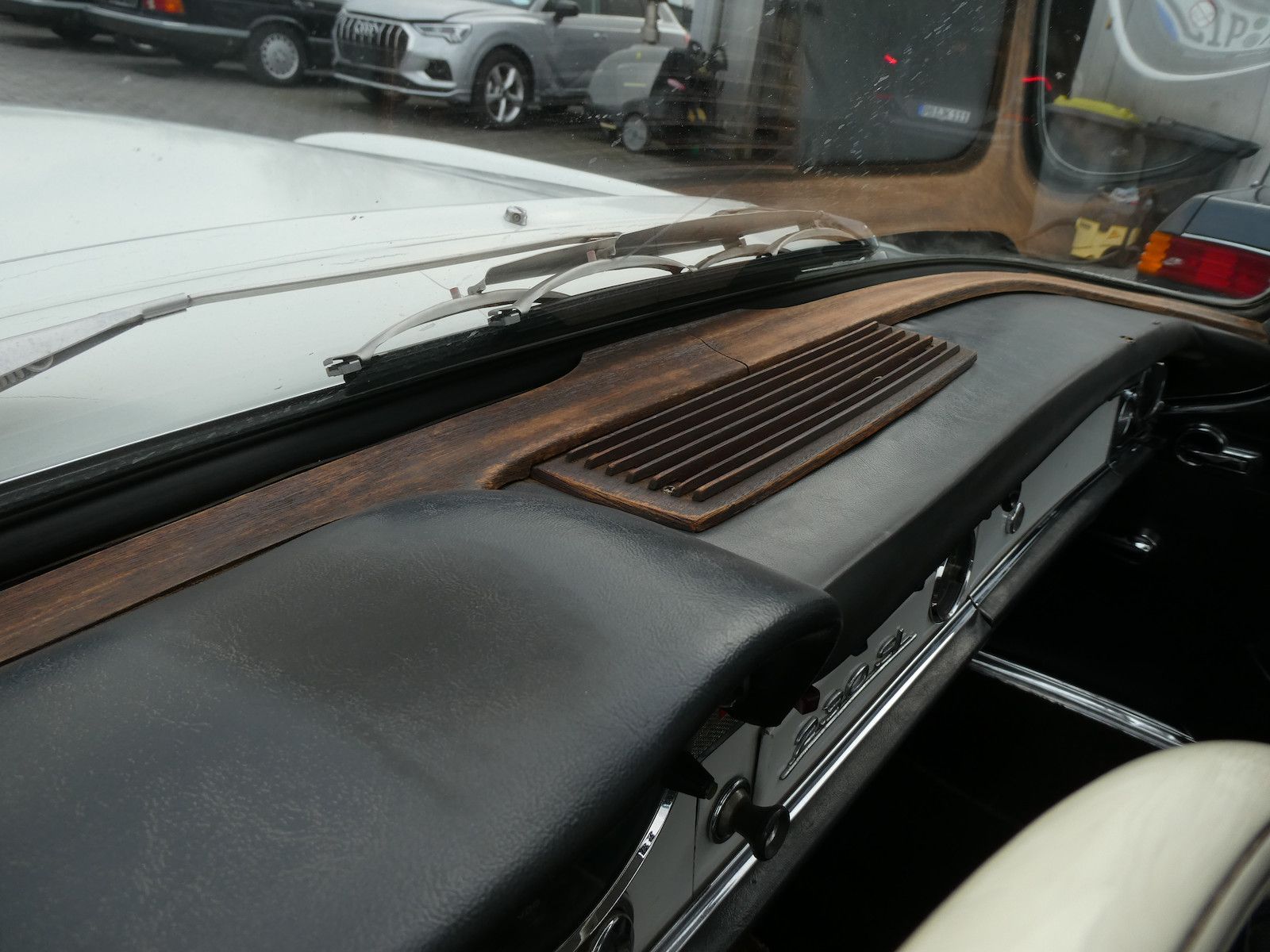 Mercedes-Benz 230 230 SL Pagode, teilweise Erstlack