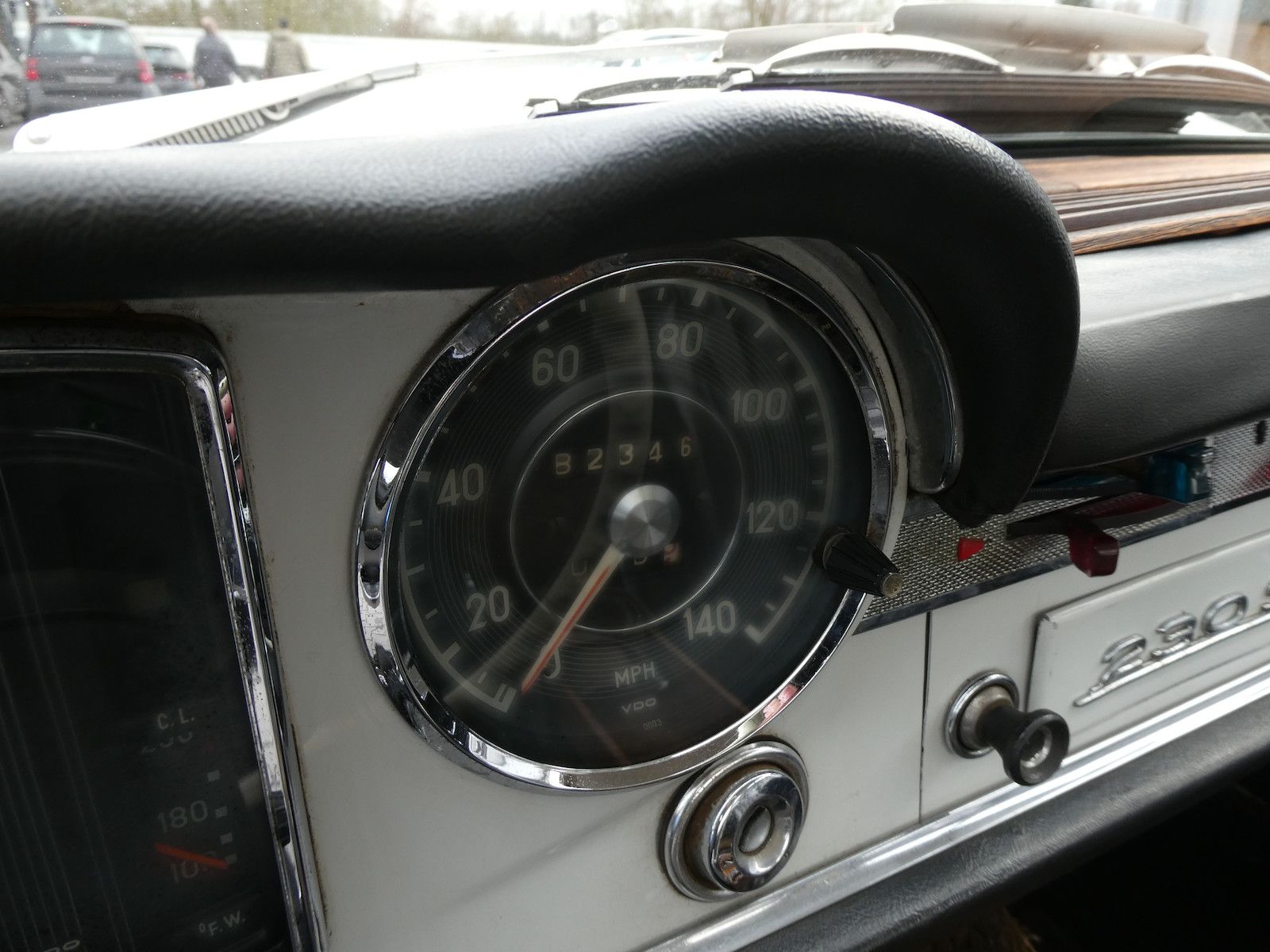 Mercedes-Benz 230 230 SL Pagode, teilweise Erstlack