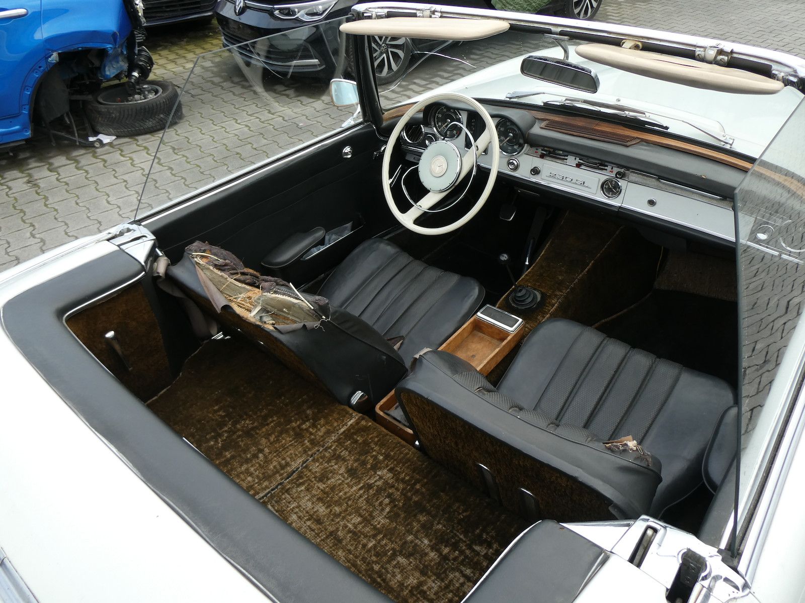 Mercedes-Benz 230 230 SL Pagode, teilweise Erstlack