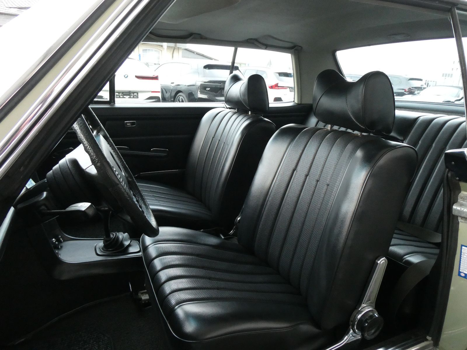Mercedes-Benz 280 280 CE (W114), Originalzustand, Schalter