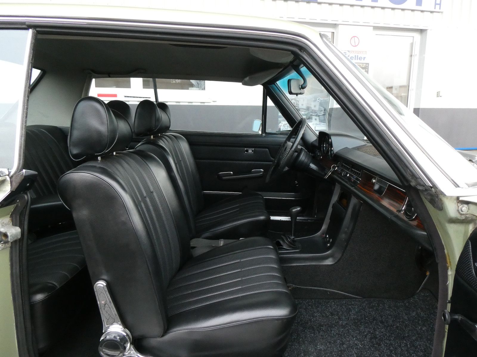 Mercedes-Benz 280 280 CE (W114), Originalzustand, Schalter