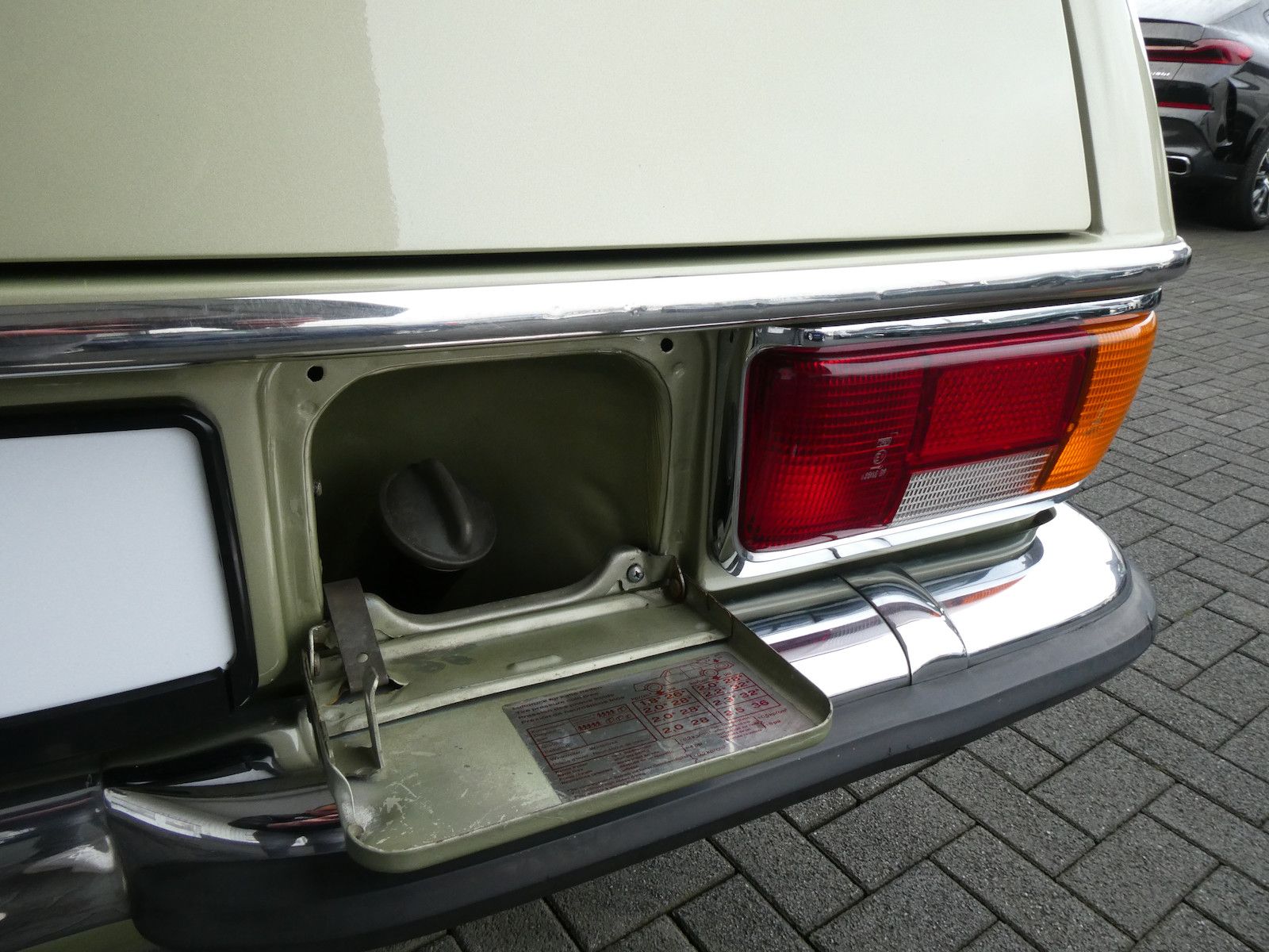 Mercedes-Benz 280 280 CE (W114), Originalzustand, Schalter