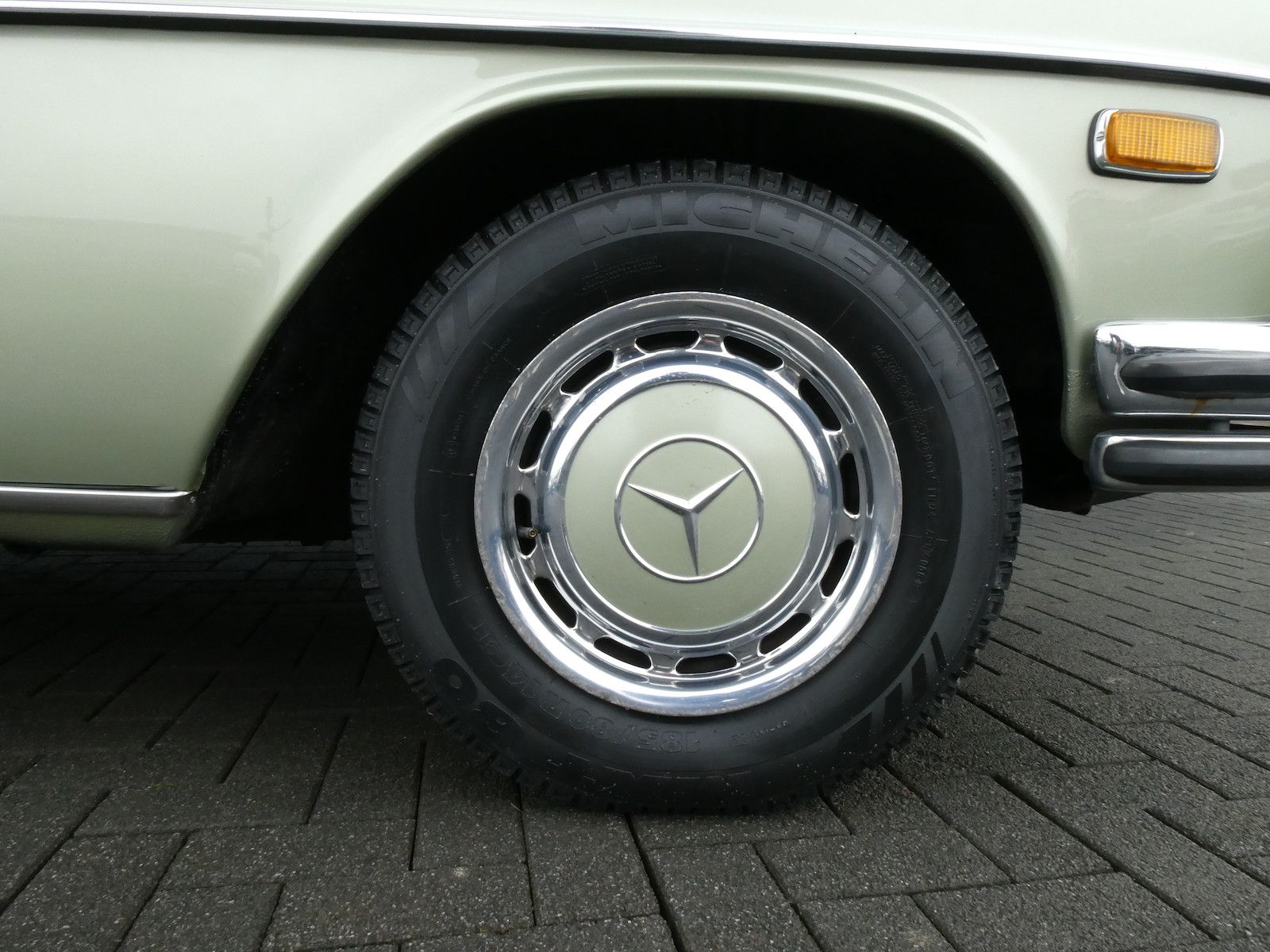 Mercedes-Benz 280 280 CE (W114), Originalzustand, Schalter