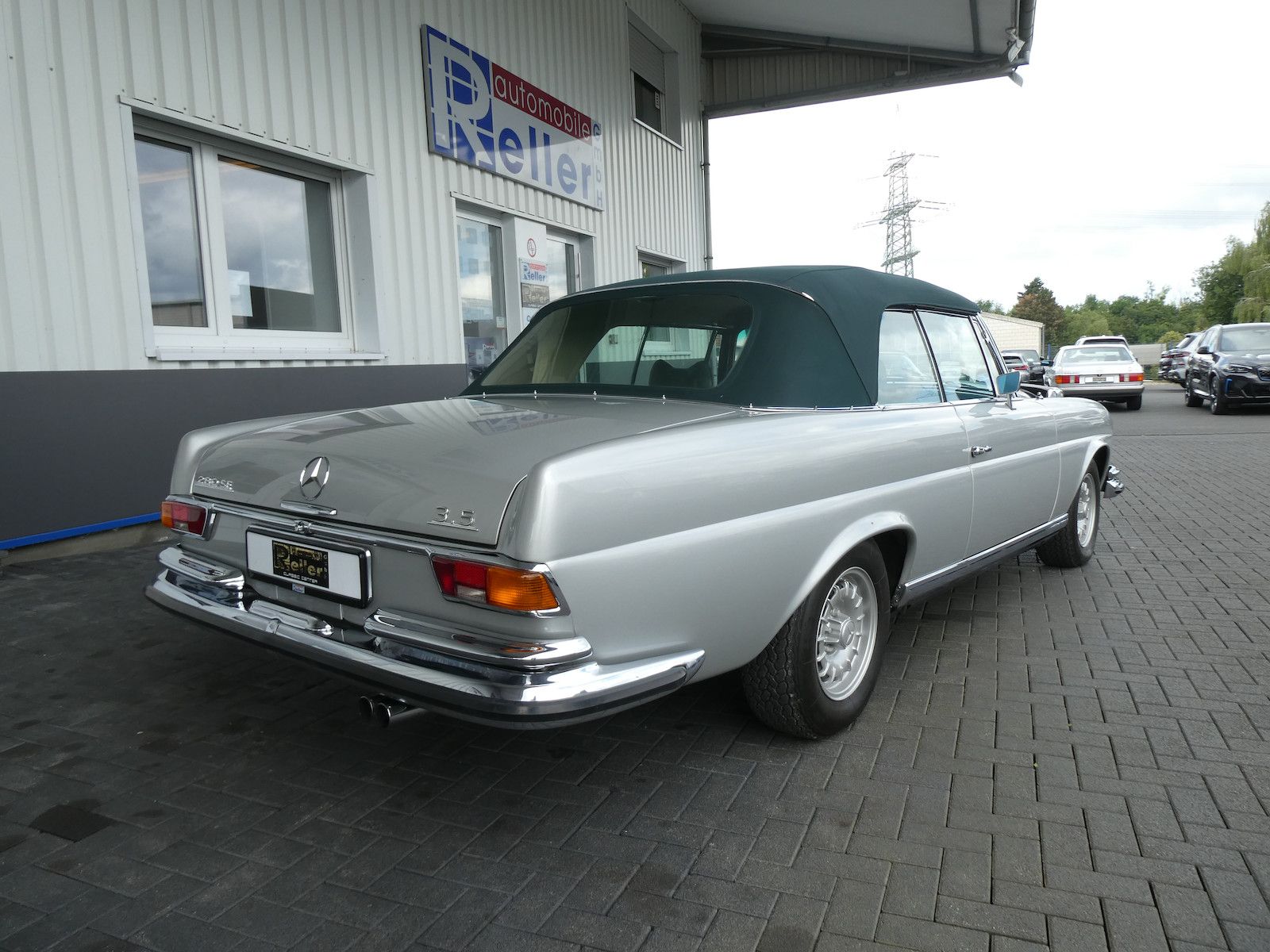 Mercedes-Benz 280 280 SE 3,5, deutsche Auslieferung